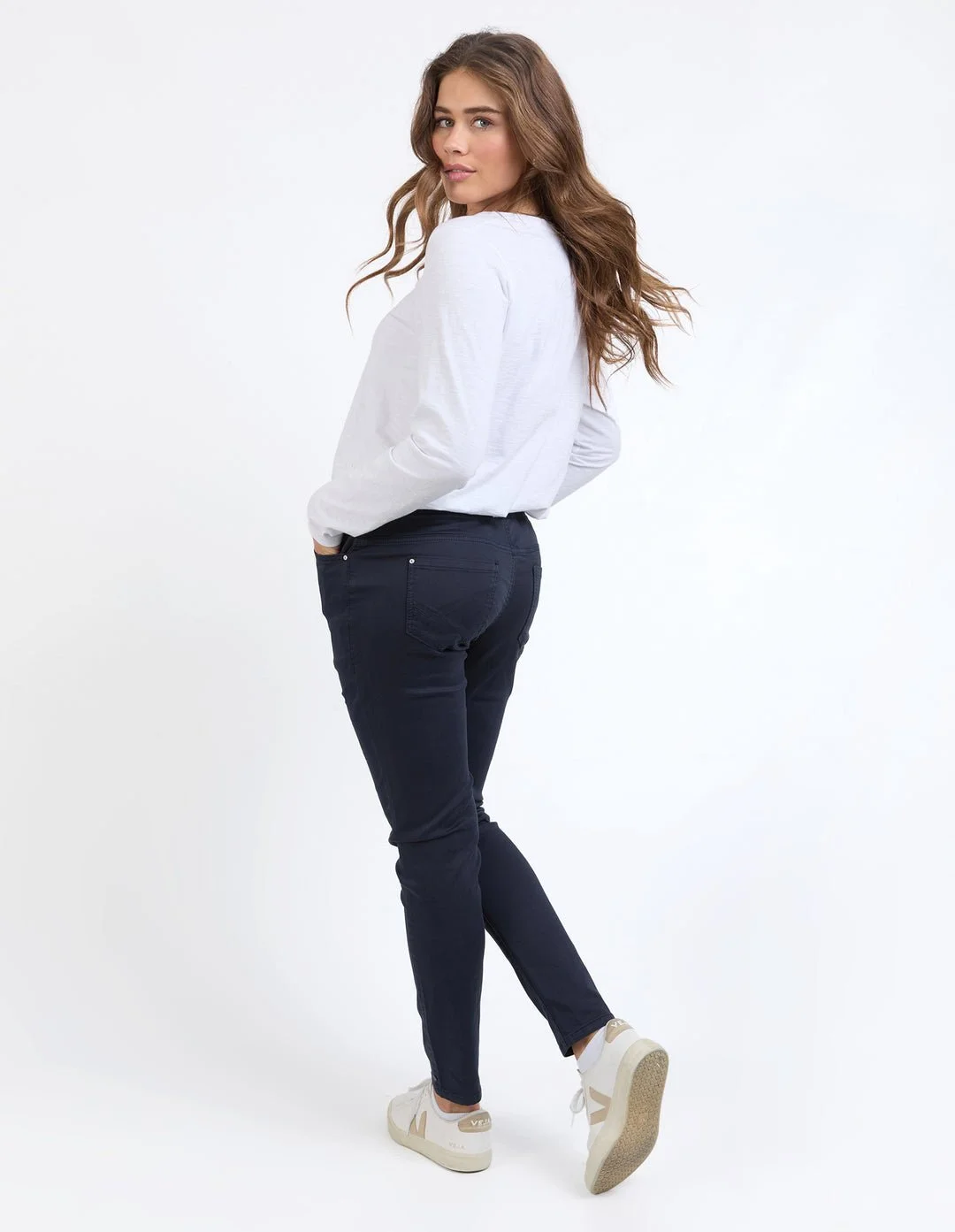 Elm-Margot-Jogger-Navy-81D1113-CottonWool (5).jpg