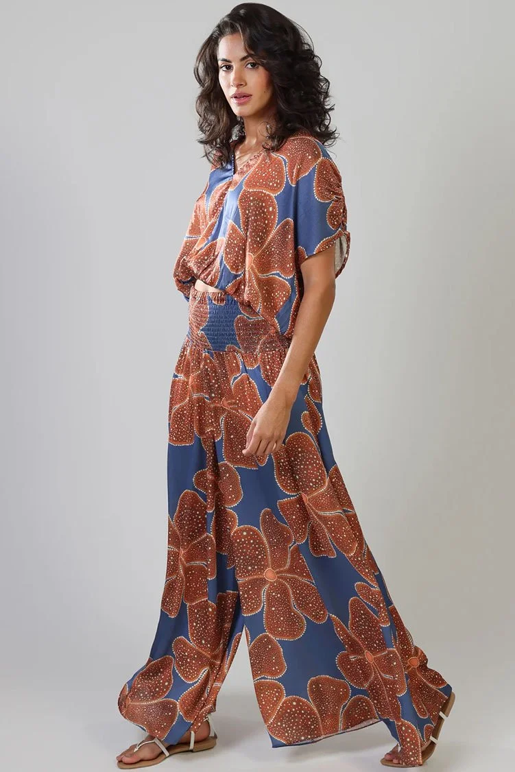 Traffic-People-Full-Bloom-Whispers-Top-Blue-CottonWool