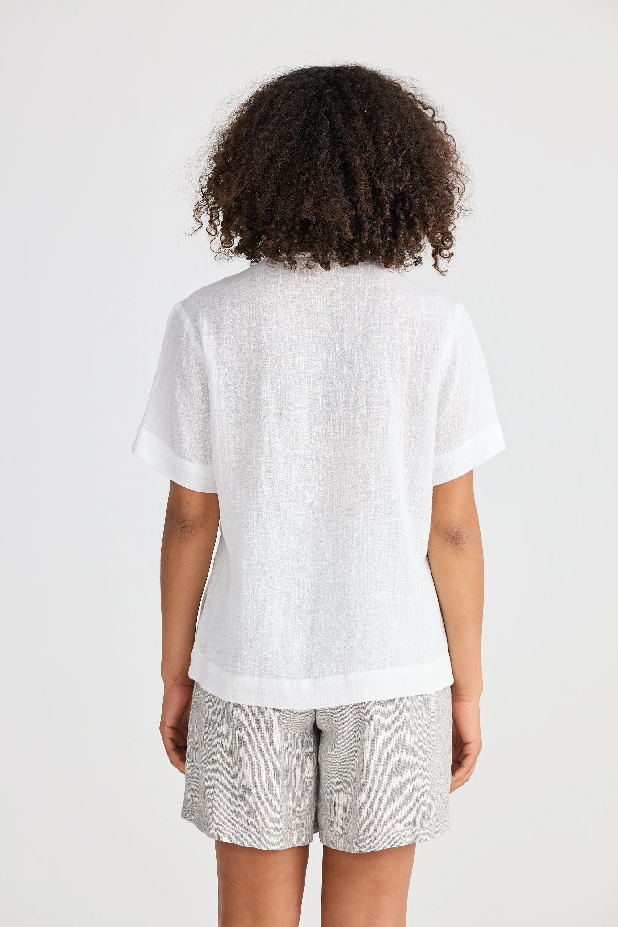 SH25135-1_Jada Tee_White_5.jpg
