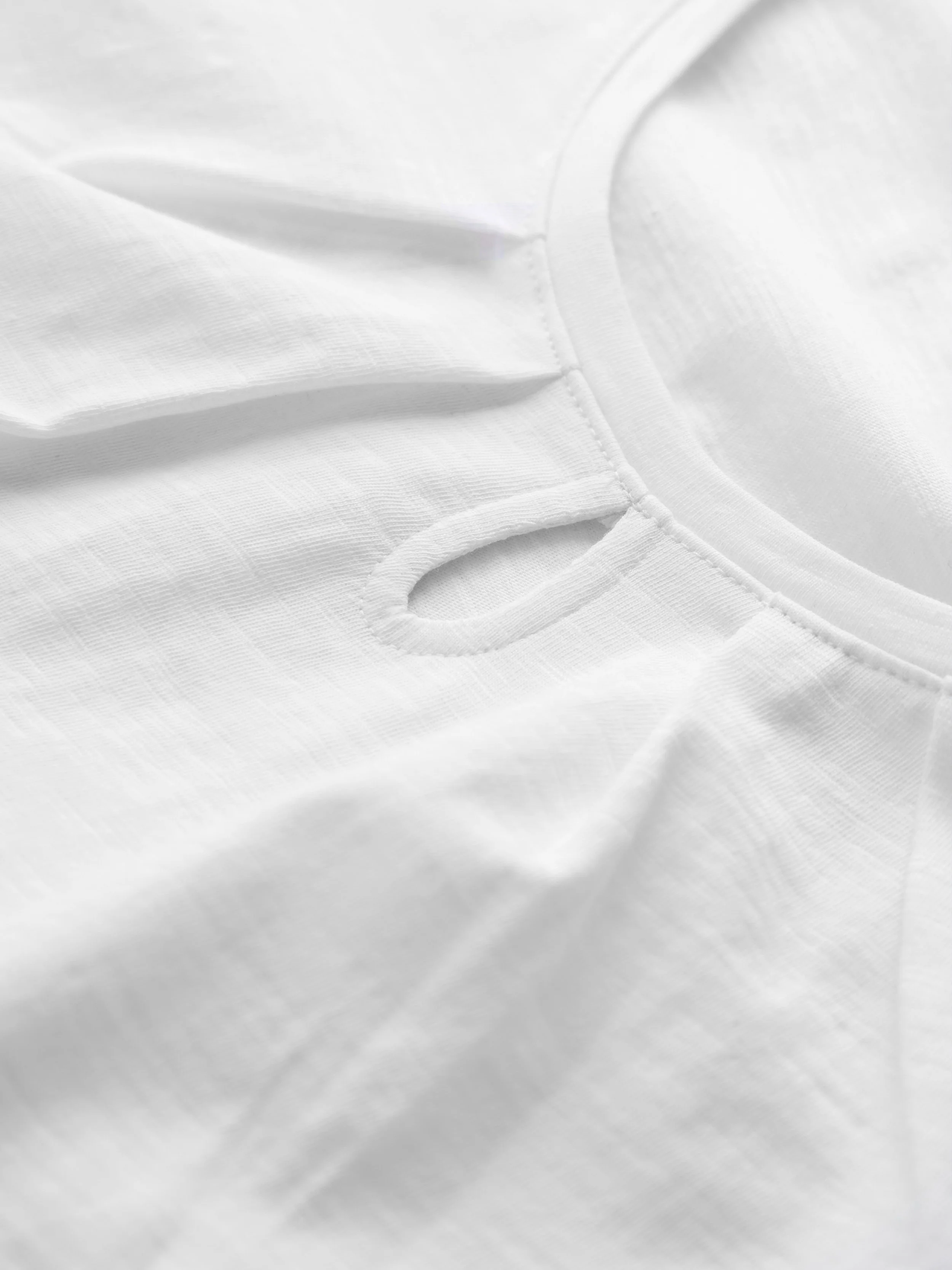 Seasalt-Appletree T-Shirt - Salt - CottonWool (5).jpg