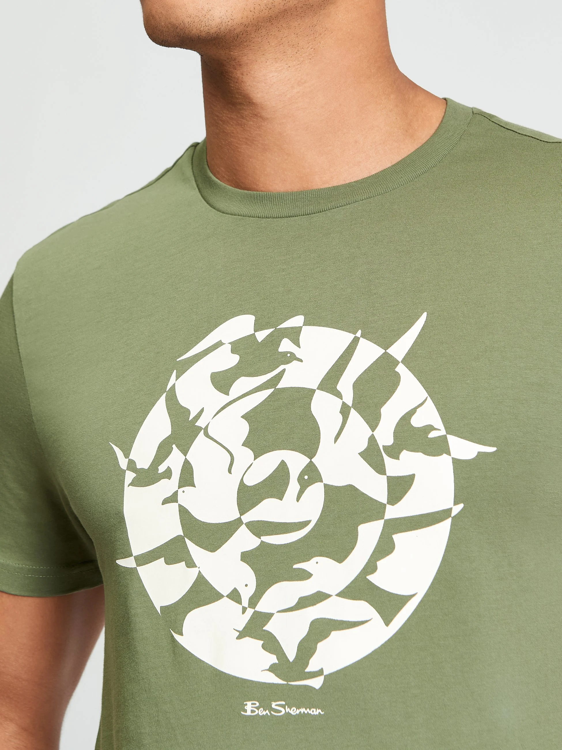 Ben-Sherman-Seagull-Target-Tee-Loden-1013552_064_CottonWool (1).jpg