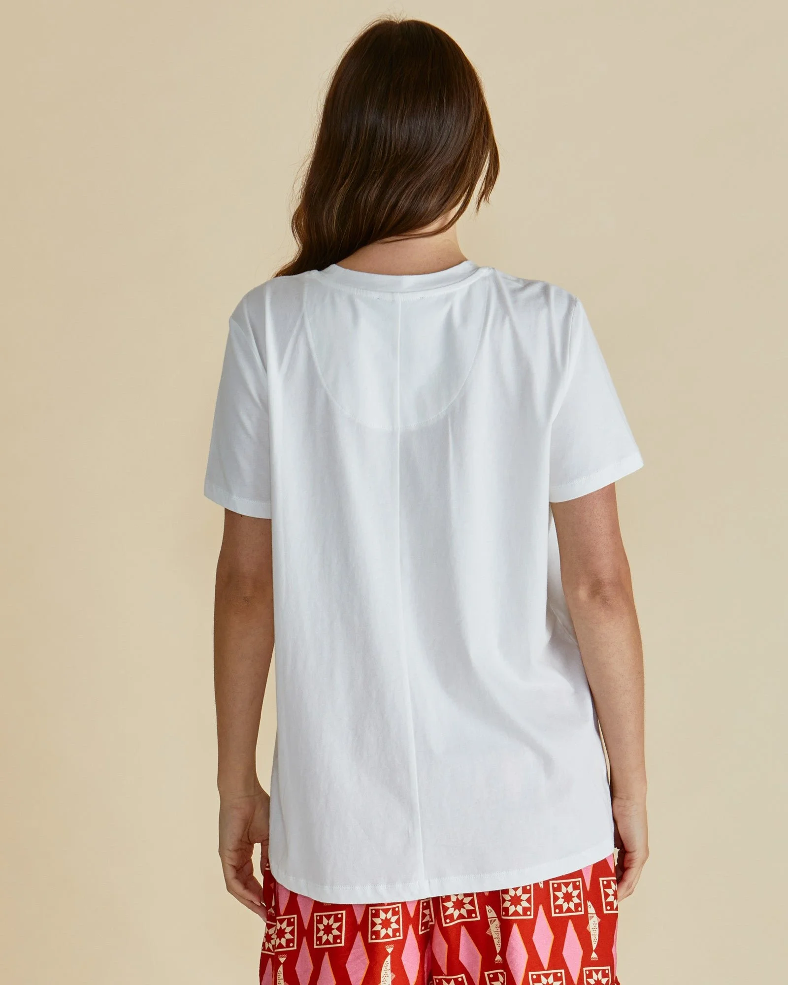 Betty-Basics-Ellia-Crew-Tee-Sardinia-CottonWool (2).jpg