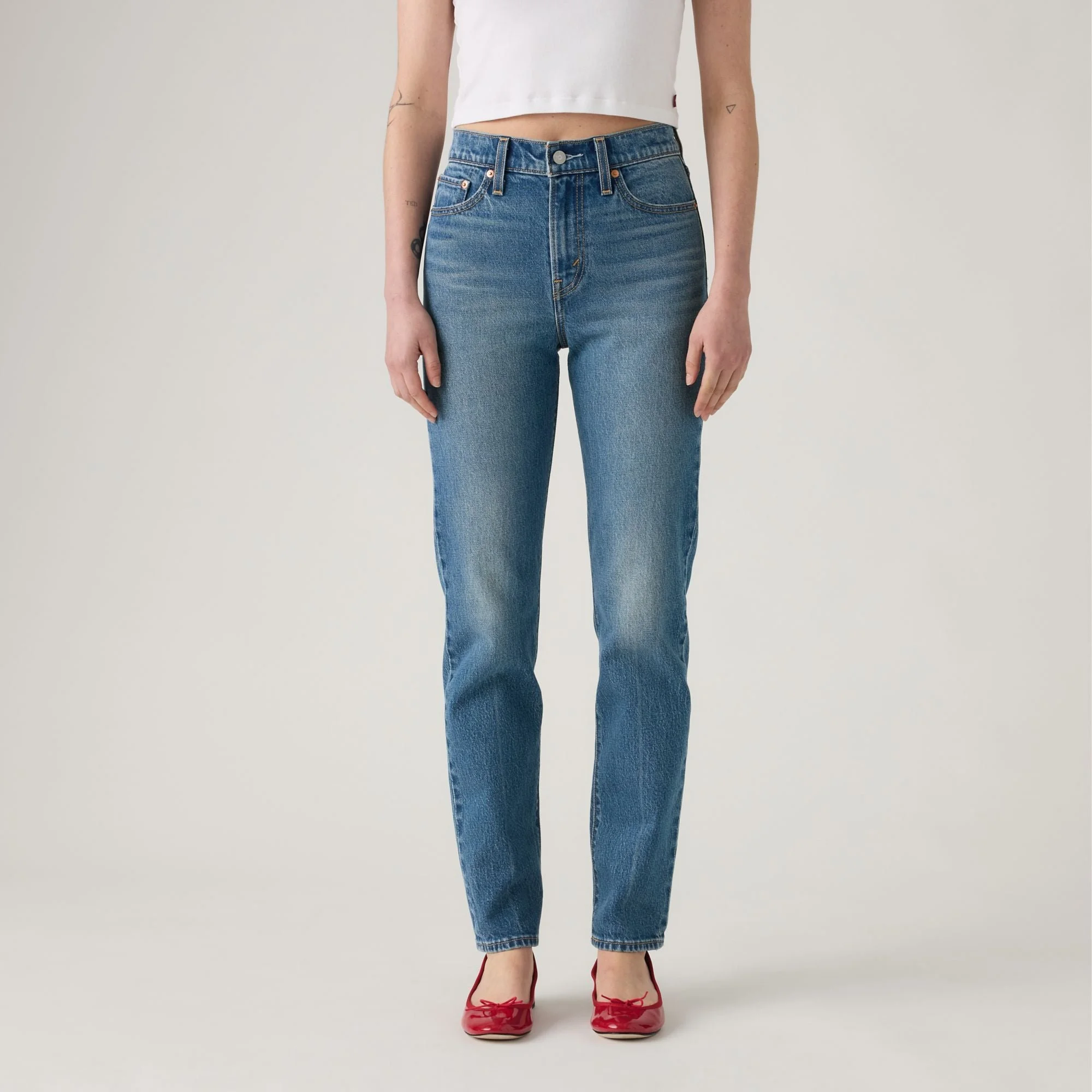 Levi's-Wedgie-Slim-Jeans-CottonWool (3).jpg