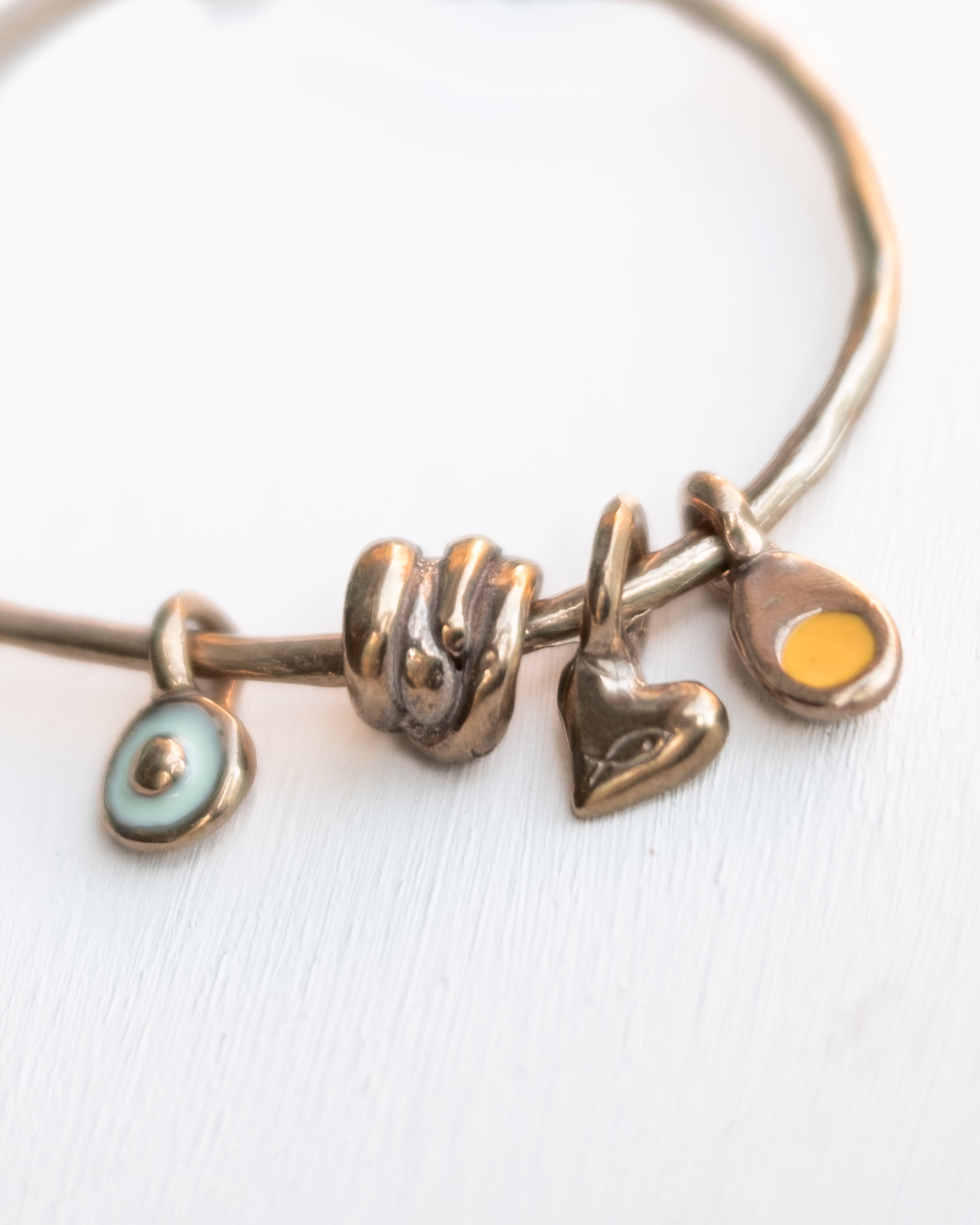 Pesci-Che-Volano-Calamari Custom Bracelet_CottonWool(1).jpg