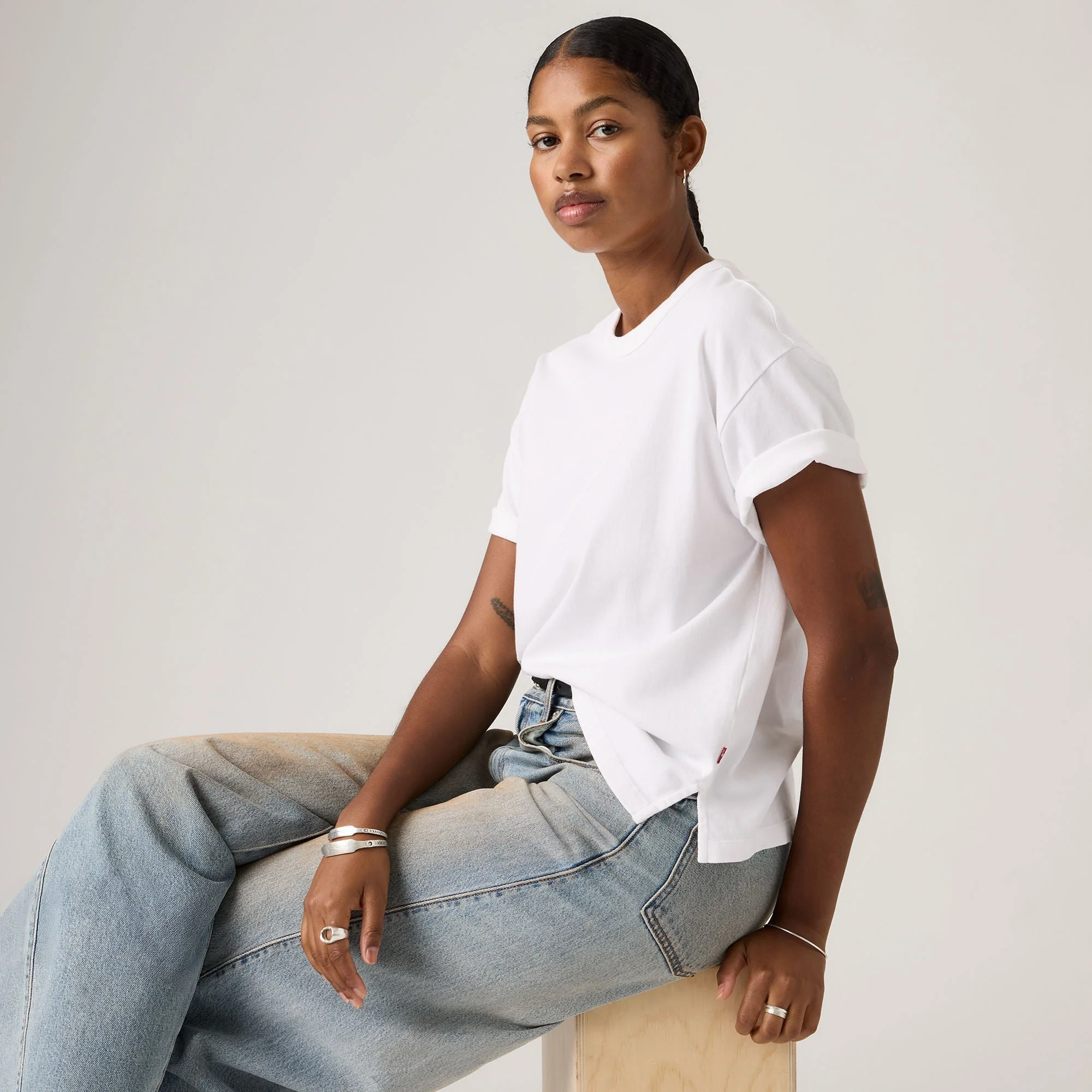 Levis-Vintage-Short-Sleeve-Tee-White-CottonWool-005IX0000-CottonWool (4).jpg