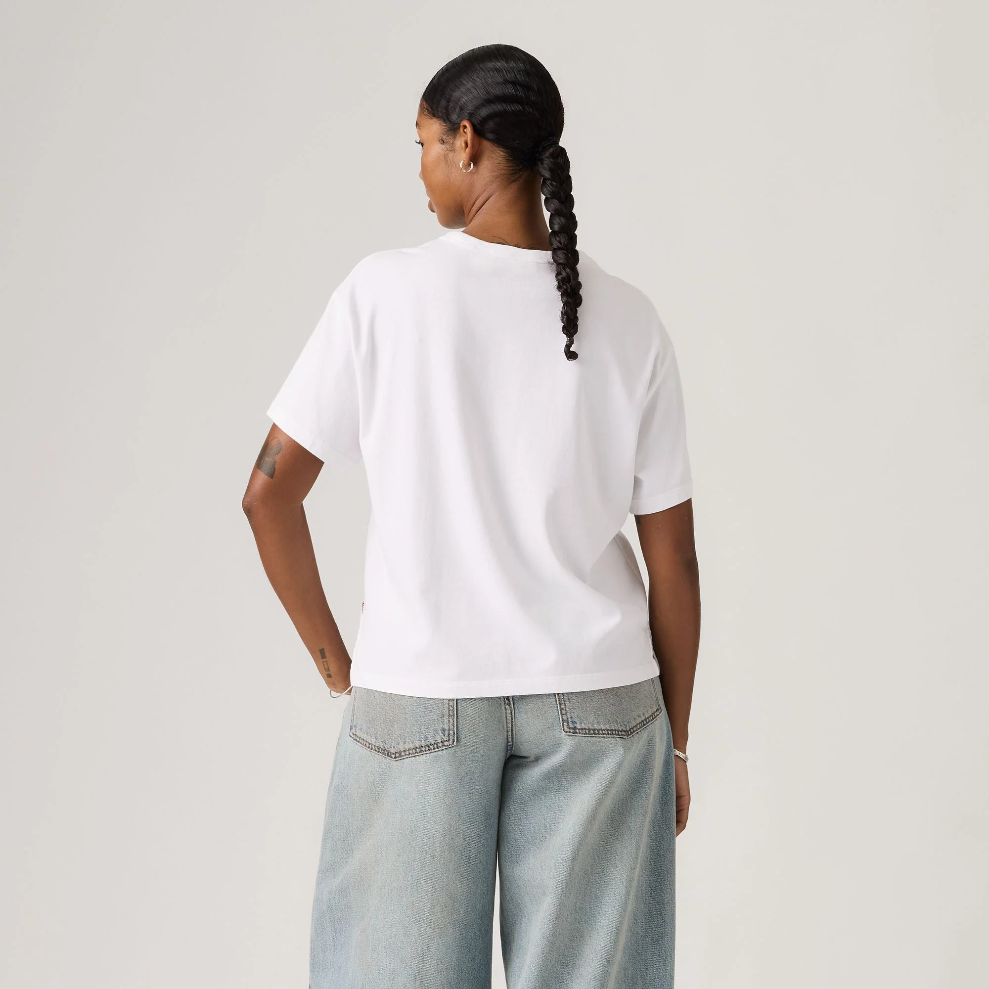 Levis-Vintage-Short-Sleeve-Tee-White-CottonWool-005IX0000-CottonWool (5).jpg