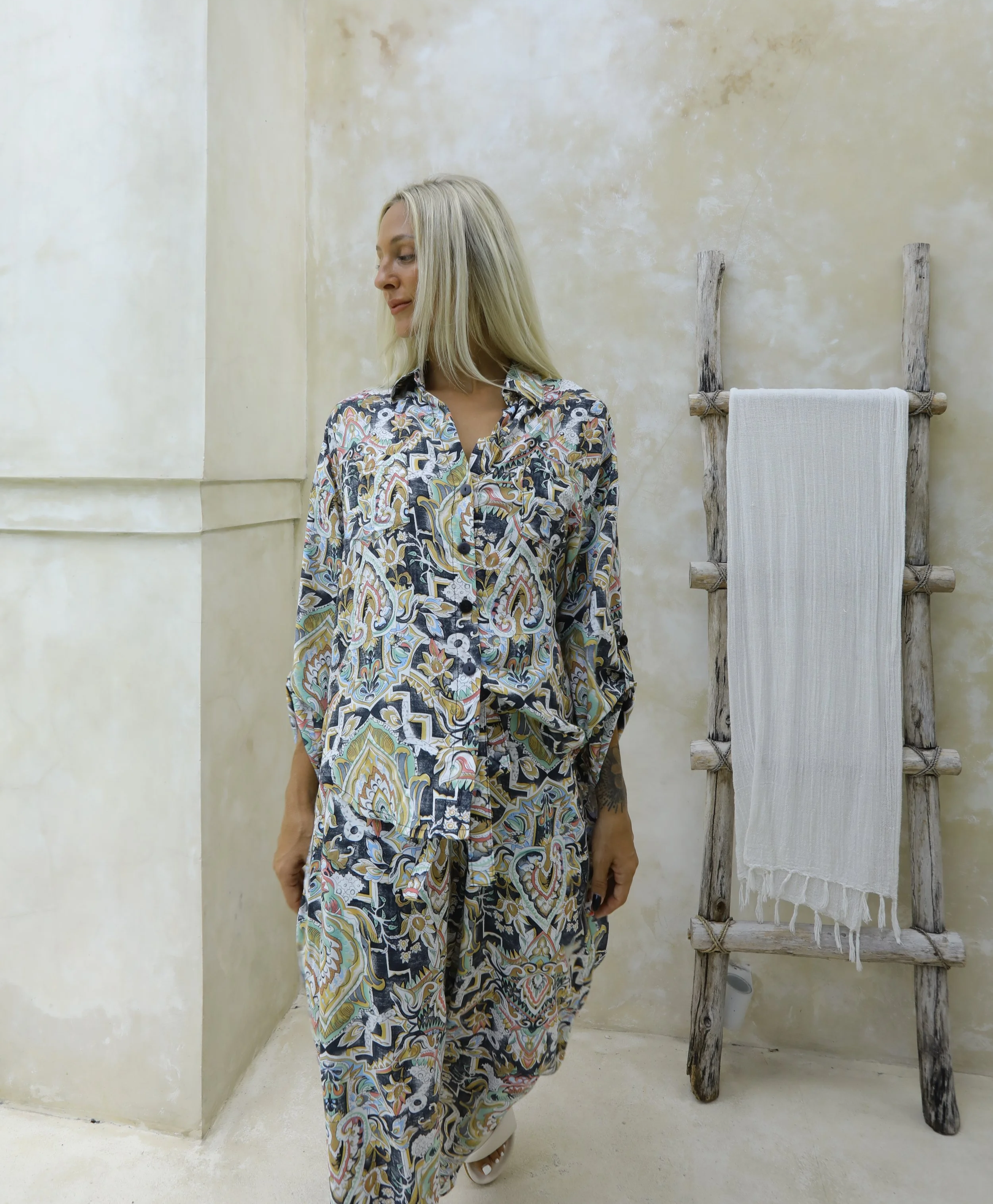 Carbon-C2181 Perla Longlined Shirt - CottonWool