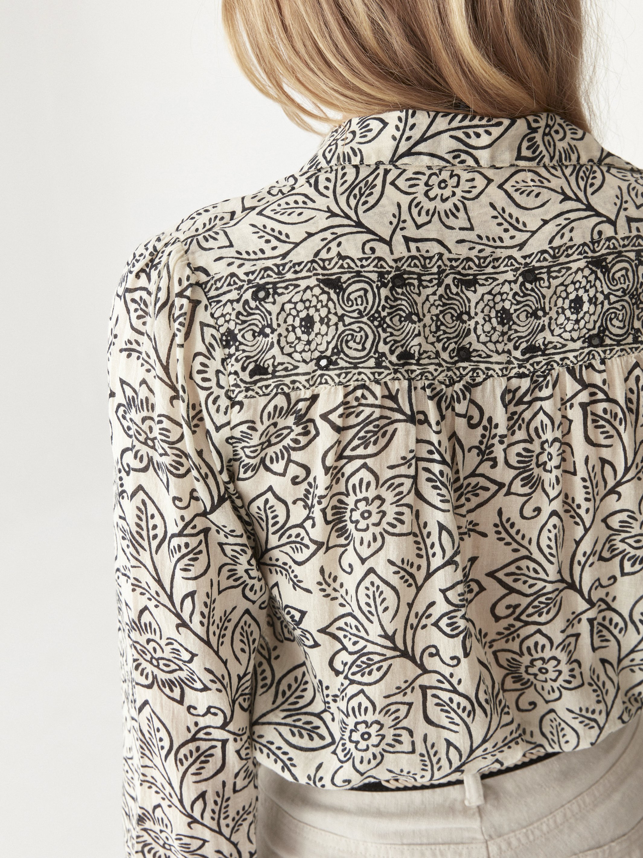 Maison-Hotel-Dylan-Blouse-Jasmine-CottonWool