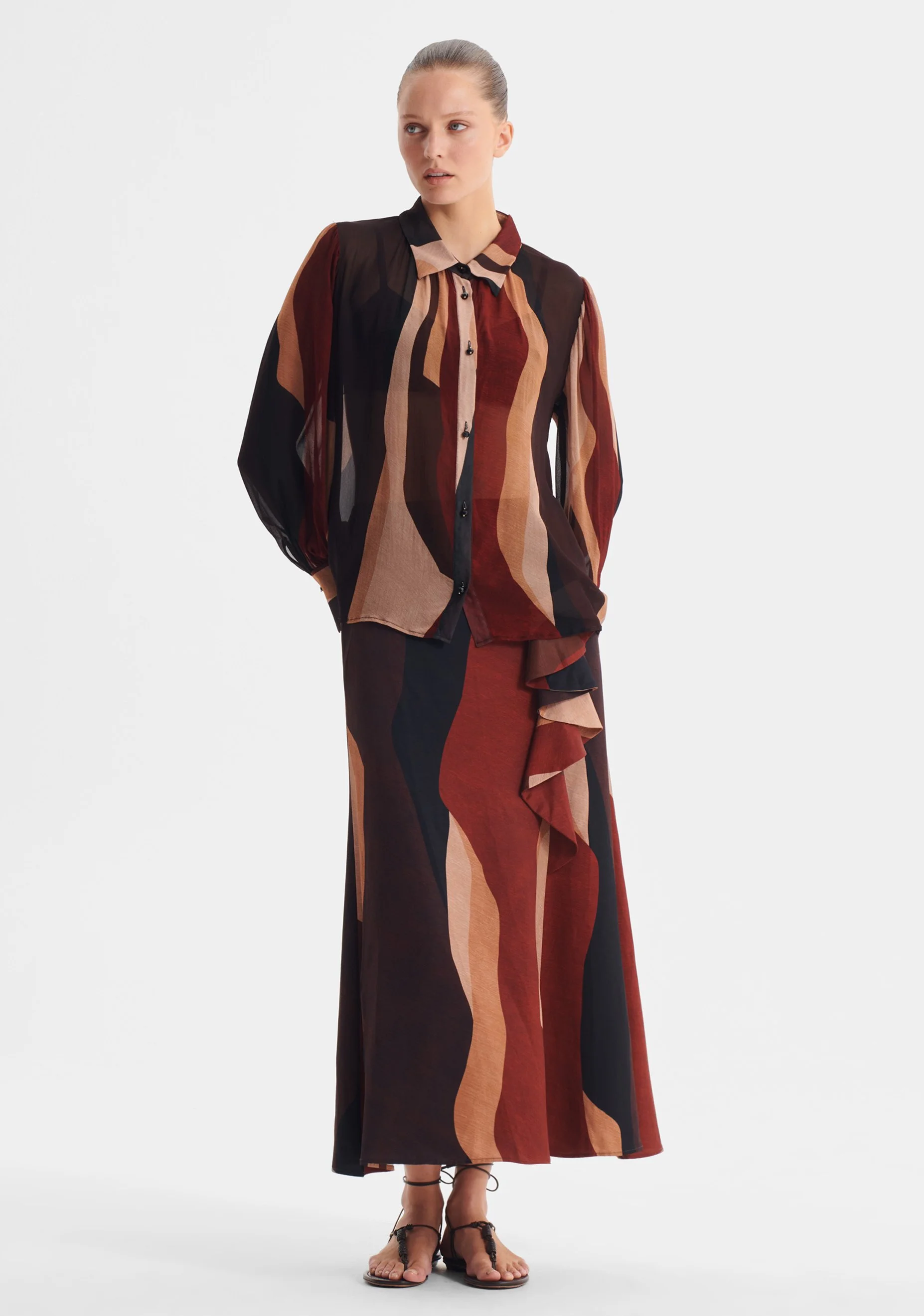 Morrison-AW26-Orla-Shirt-Print_CottonWool (2).jpg