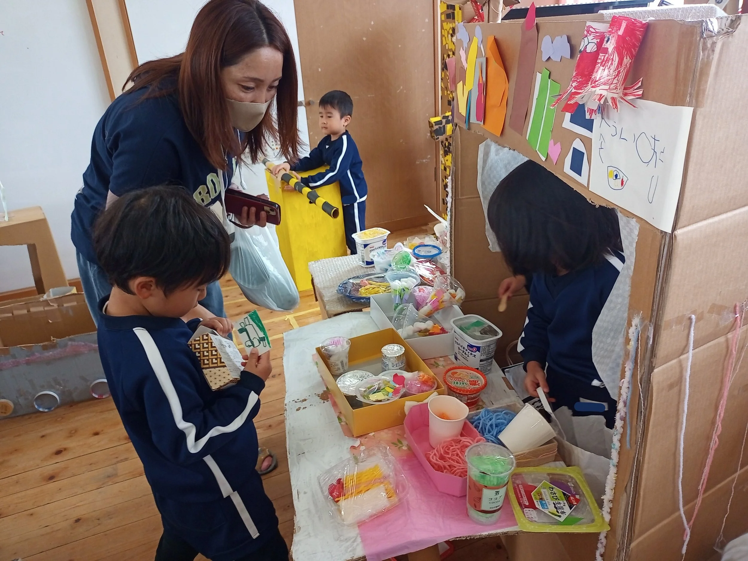 11/18　(造形参観　ふ・す・も・い・ぺ)