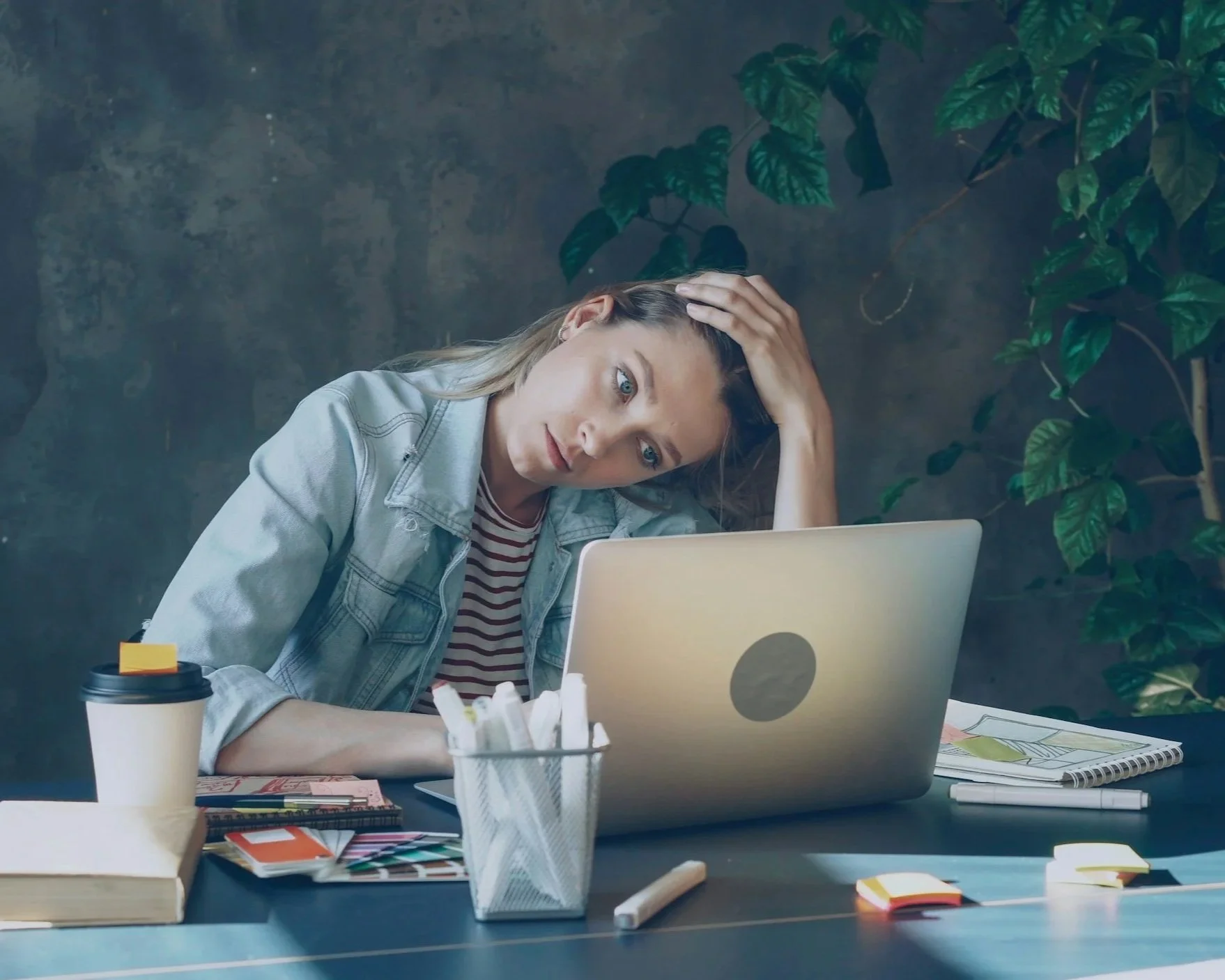 Why Women in Their 40s Suddenly Look 'Tired' — The TCM Explanation Nobody Talks About