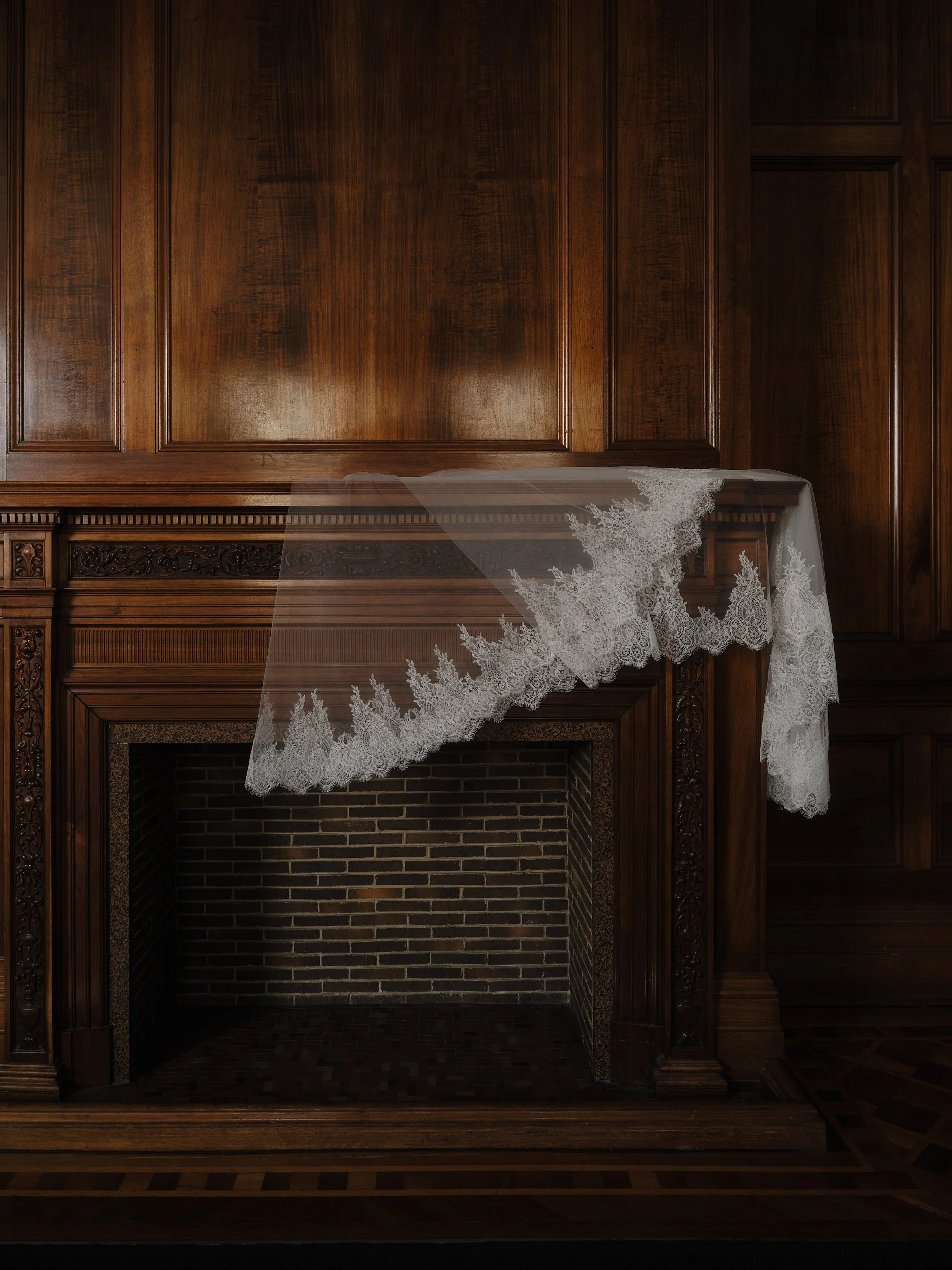 25-DEC-02CuratorTheLabel10905.jpg