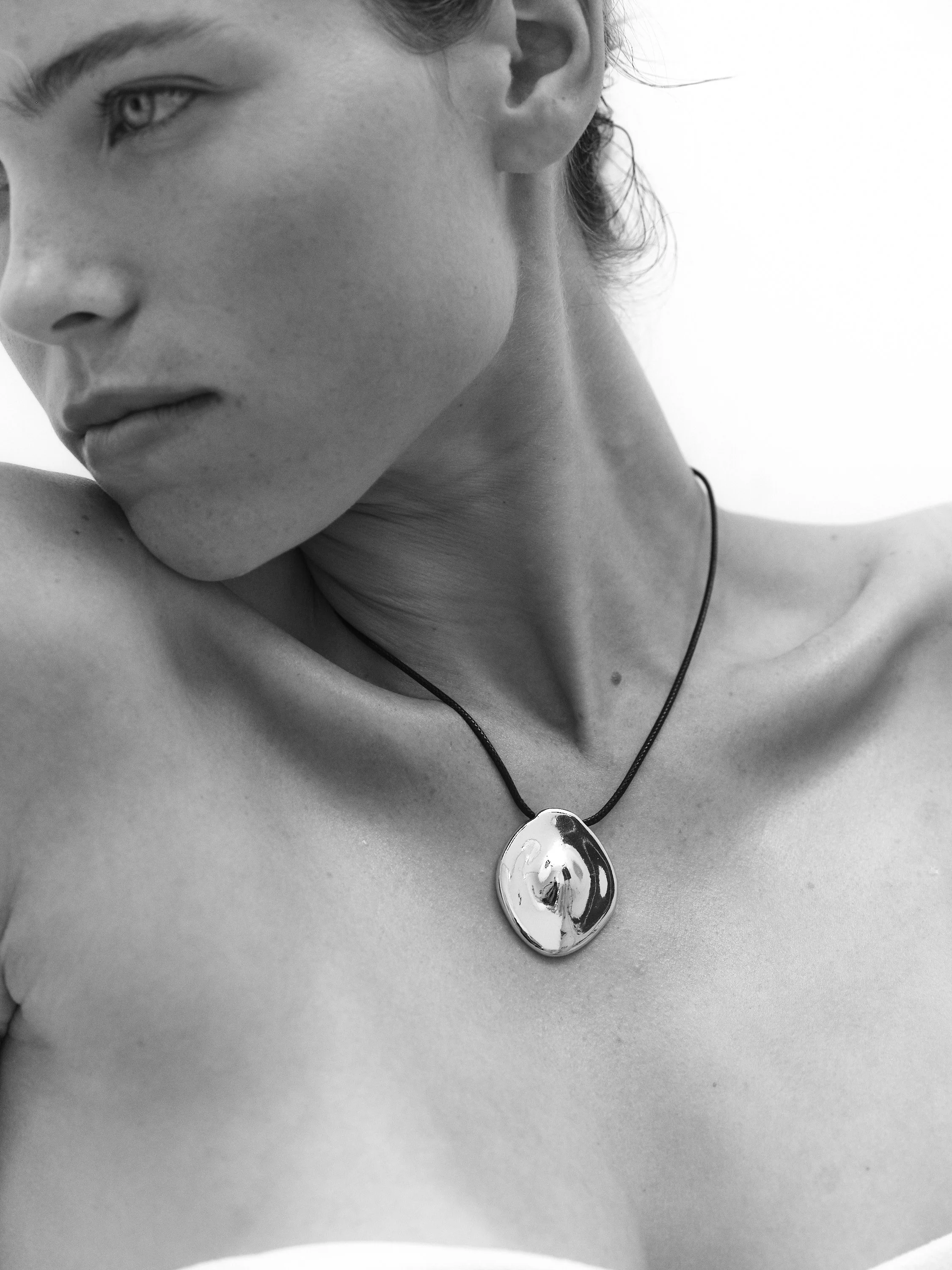 251010EmmaJewelleryTest300.jpg