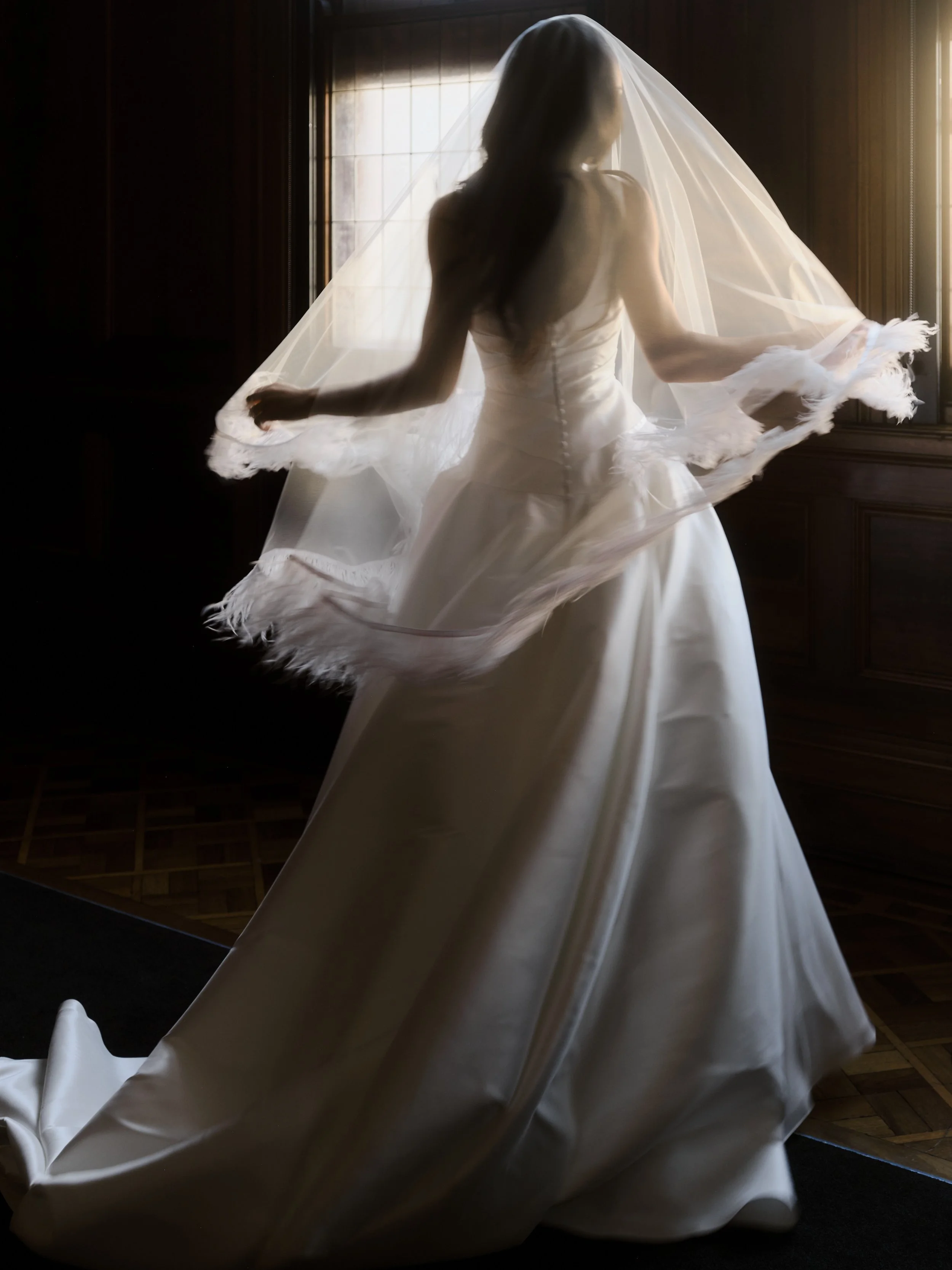 25-DEC-02CuratorTheLabel11464.jpg