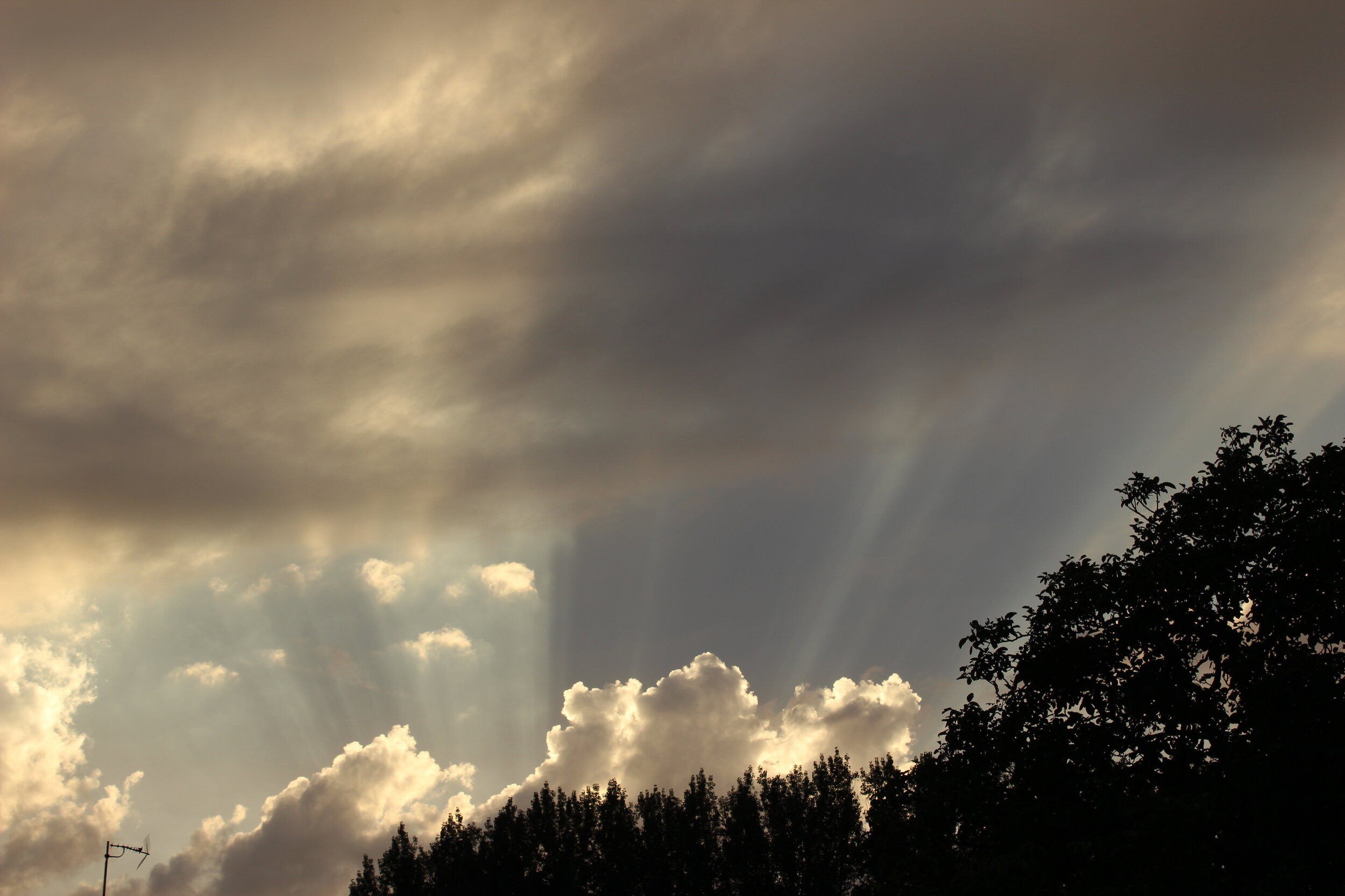 CIEL À GOUY.JPG