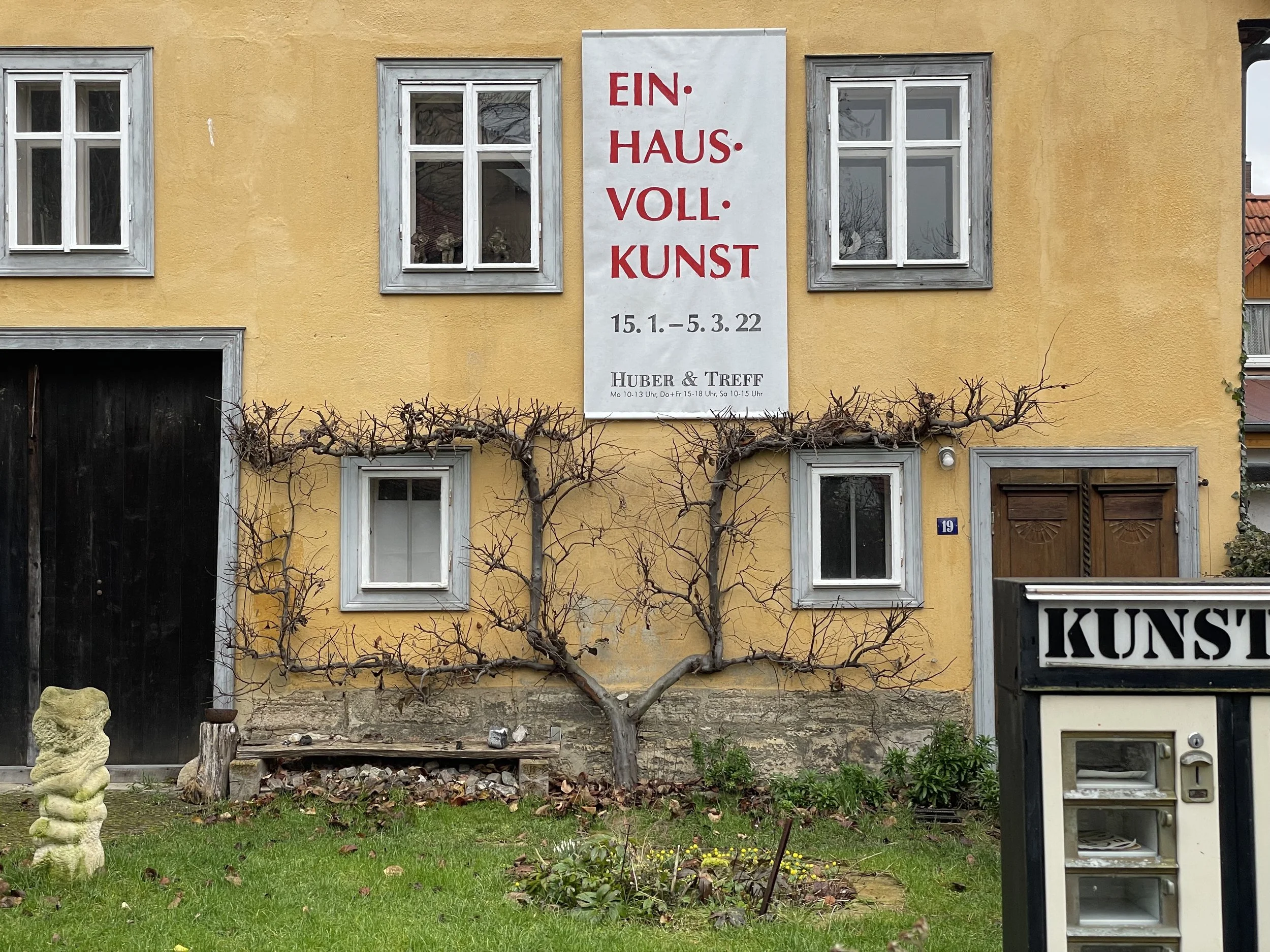 EIN HAUS VOLL KUNST. Galerie Huber &amp; Treff, Jena.