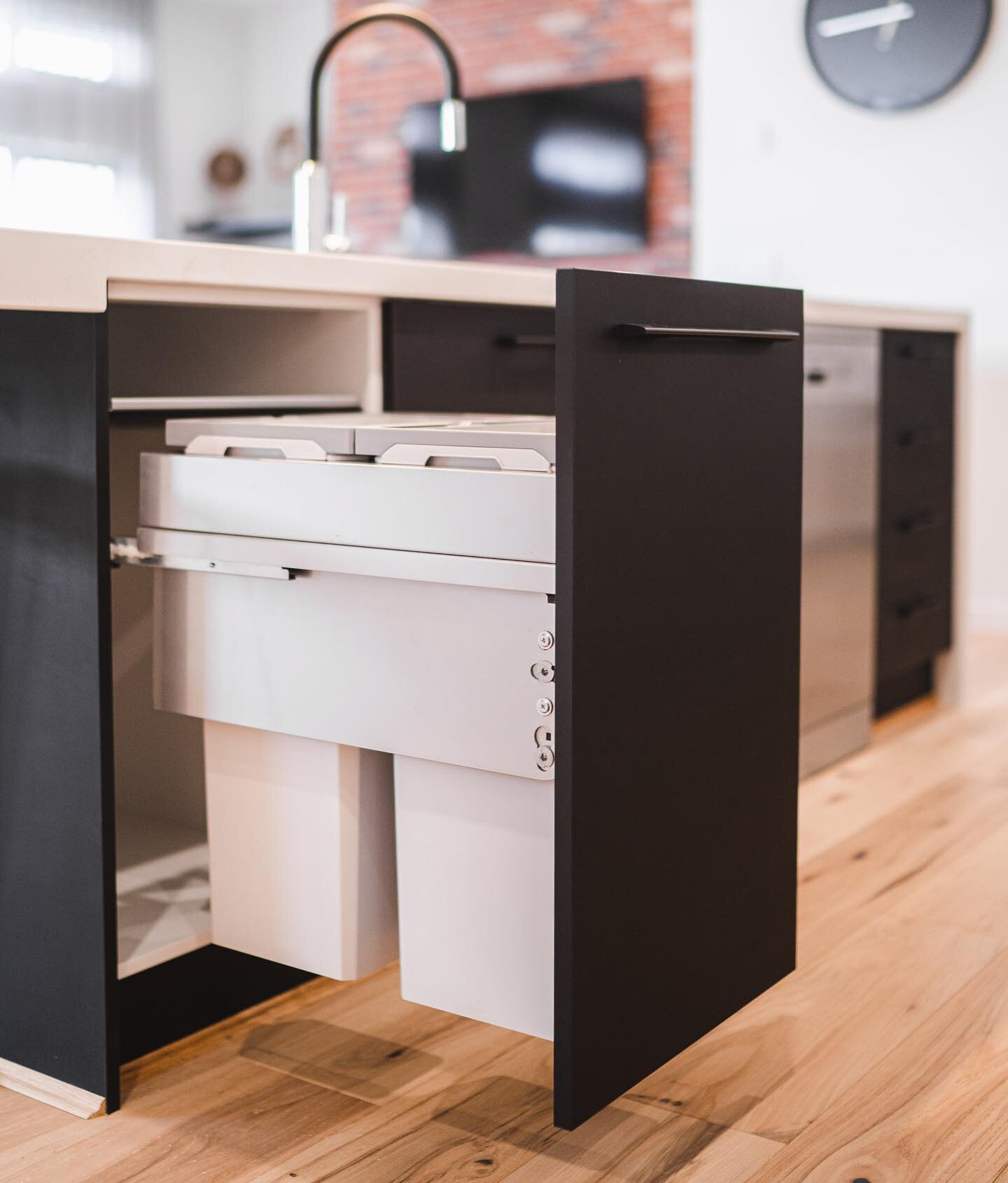 Planning makes perfect! There&rsquo;s many impressive accessories you can choose to help enhance the functionality and aesthetics of your dream kitchen. 

Explore the full range with one of our kitchen planning experts in your free Planning Session, 