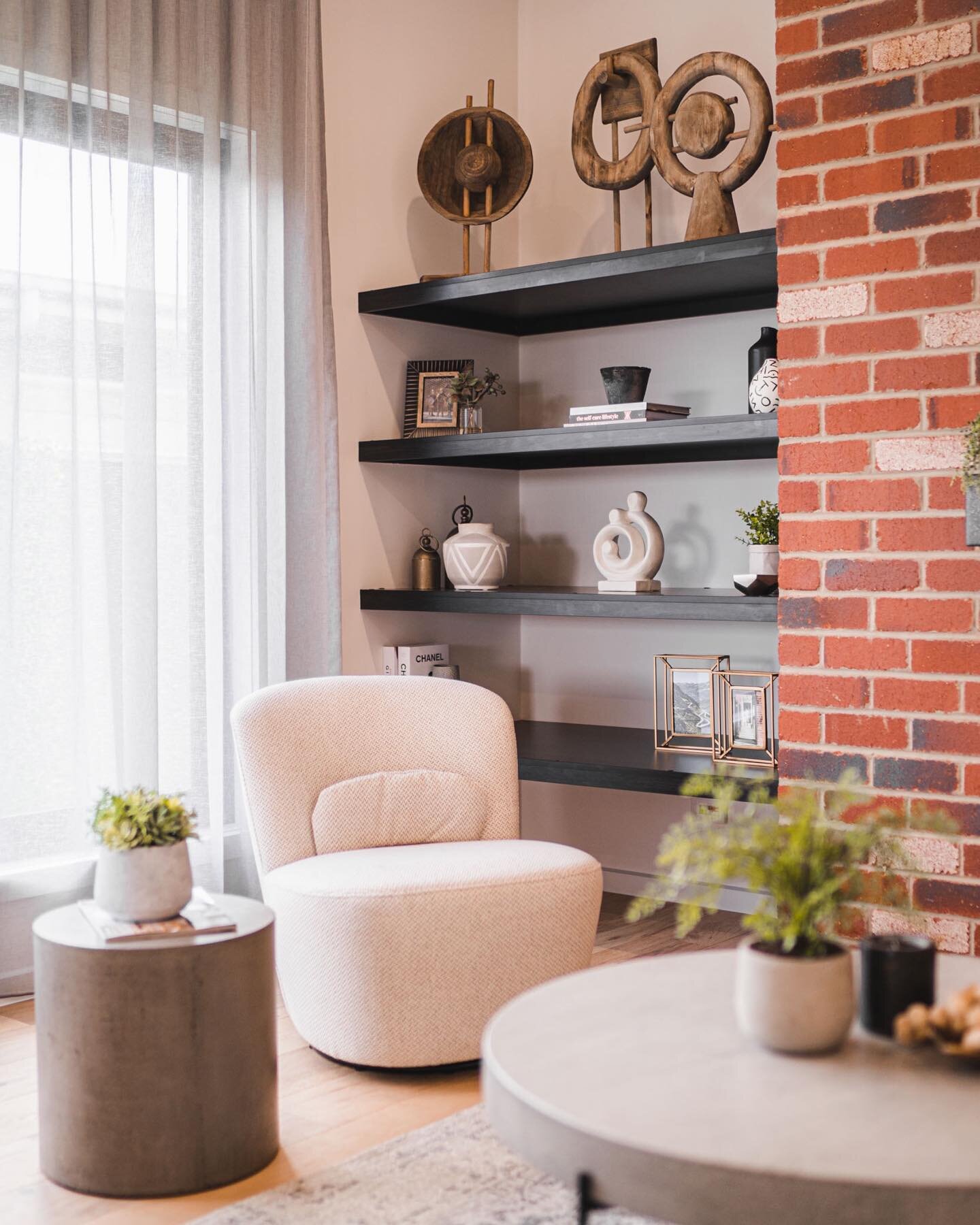 Floating Shelves strike the perfect balance between Charm and Functionality; with an abundance of storage for your prized possessions/family photos, they are sure to make any room sparkle. 
-
Want some in your home? Or after any other cabinetry? Be s