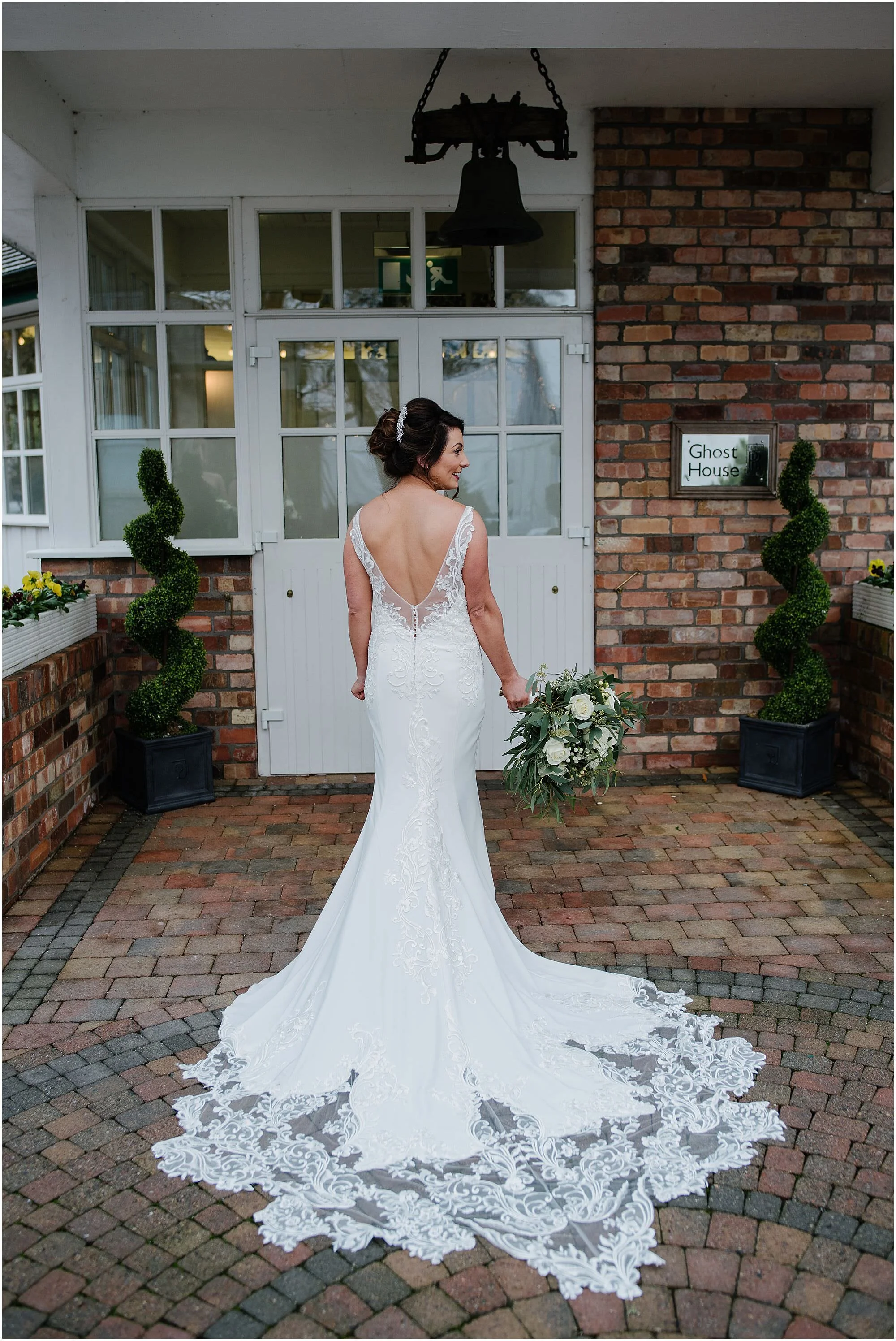 Galgorm-Resort-Christmas-wedding-jude-browne-photography_0124.jpg