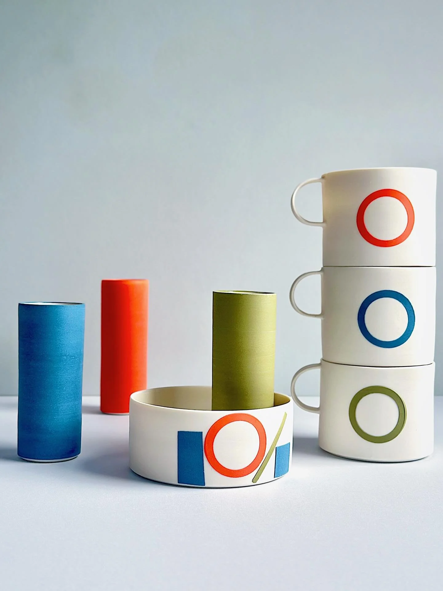 Recent grouping of new work in red green and blue slip
.
.
.
.
.
 #wheelthrown #porcelain #porcelainpottery #handmadeceramics #studiopottery