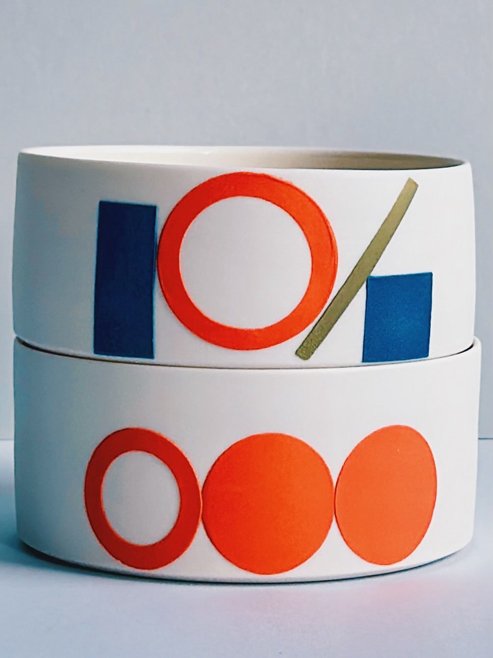 New midi dish designs with coloured slip stencilled shape combinations 
.
.
.
.
.
#handmade #wheelthrown #porcelain #porcelainpottery #carshaltonartists