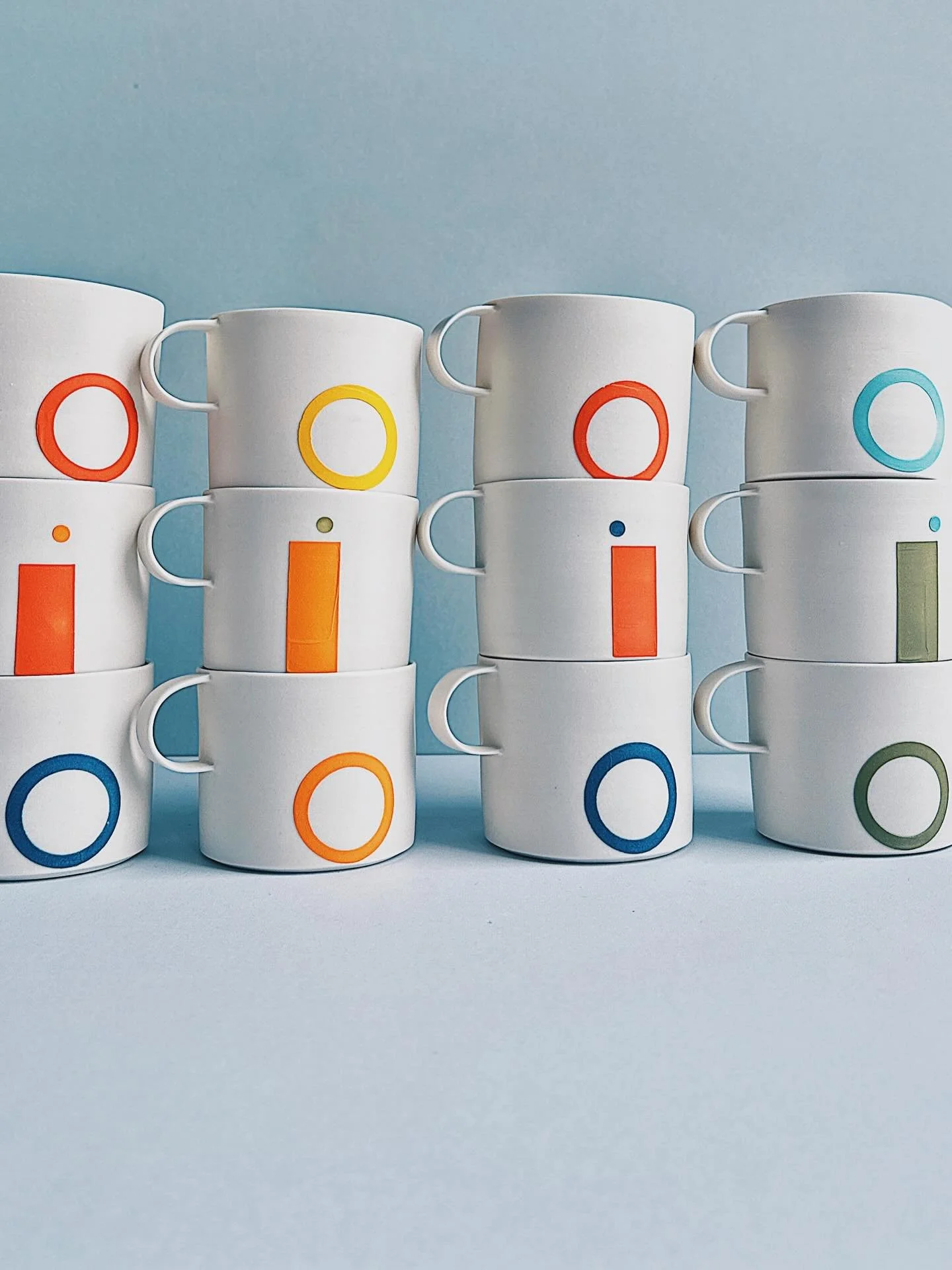 A fresh top up of slip stencilled mugs for @galleryninebath delivered this week :)
.
.
.
.
.
 #wheelthrown #porcelain #porcelainpottery #handmadeceramics #carshaltonartists