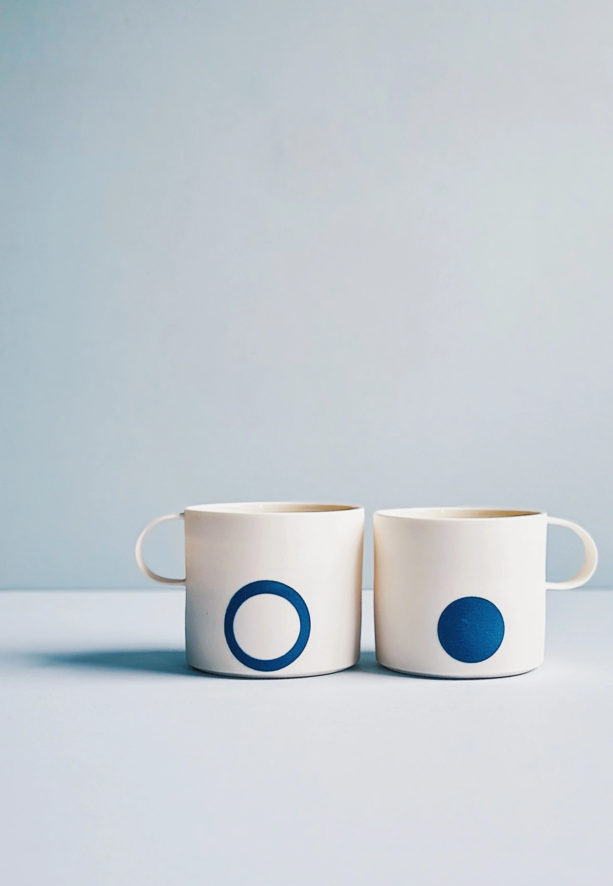 MugCircleDotBlue.jpg