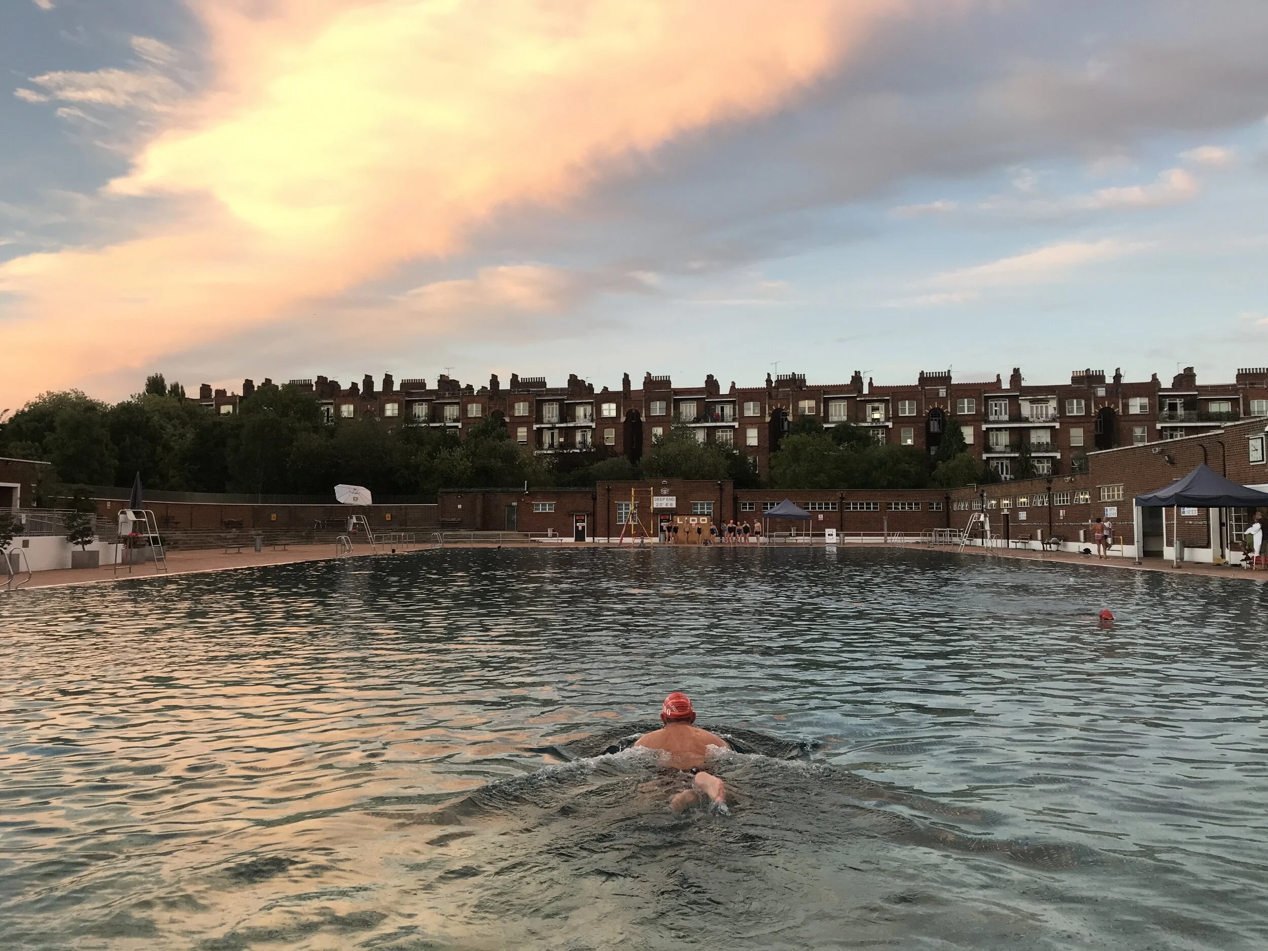 Lissenden Gardens Swimming