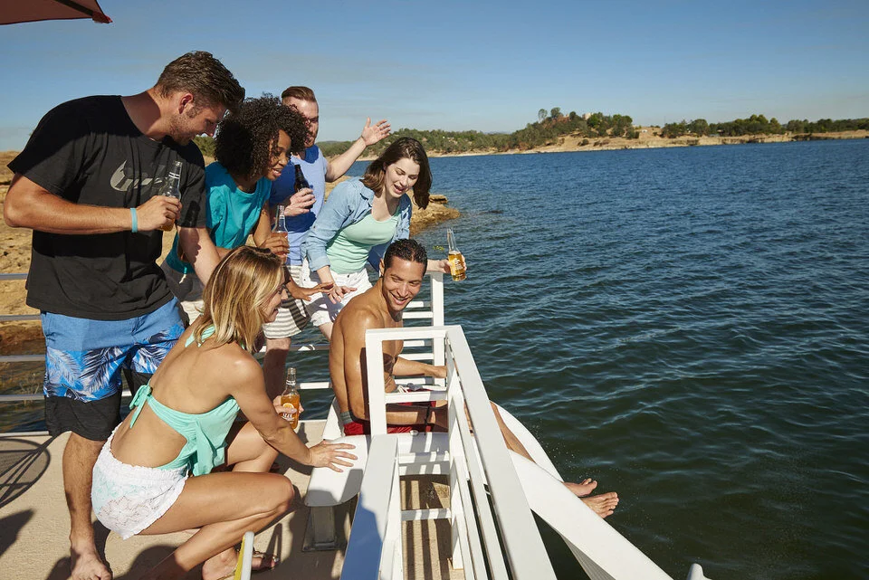 Party Boat Rentals — Lake Camanche Recreation Camping in Lake