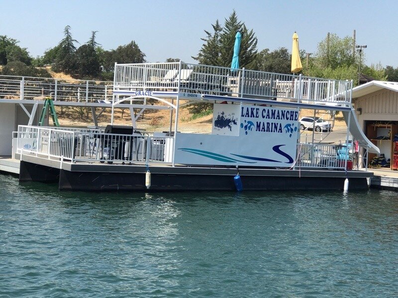 Lake Travis party boat rental