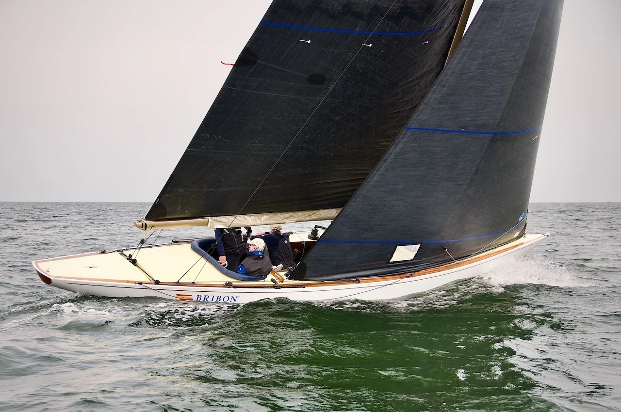 Bribon, winner of the Classic Division, with the former King of Spain,' El Rey', in the cockpit