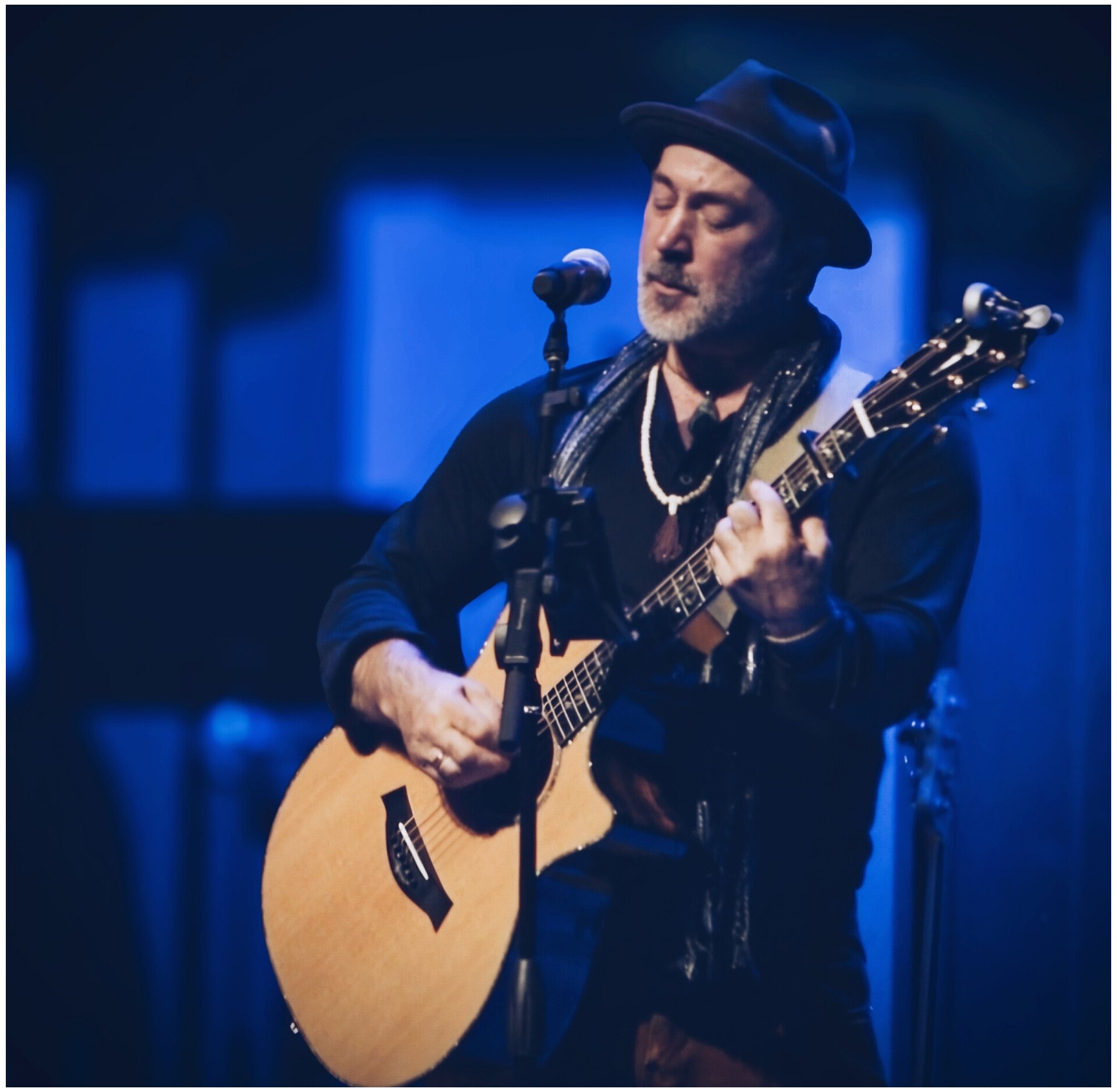 Live Music: Pete Kartsounes