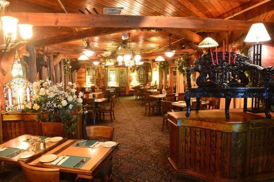 boat-house-dining-room.jpg