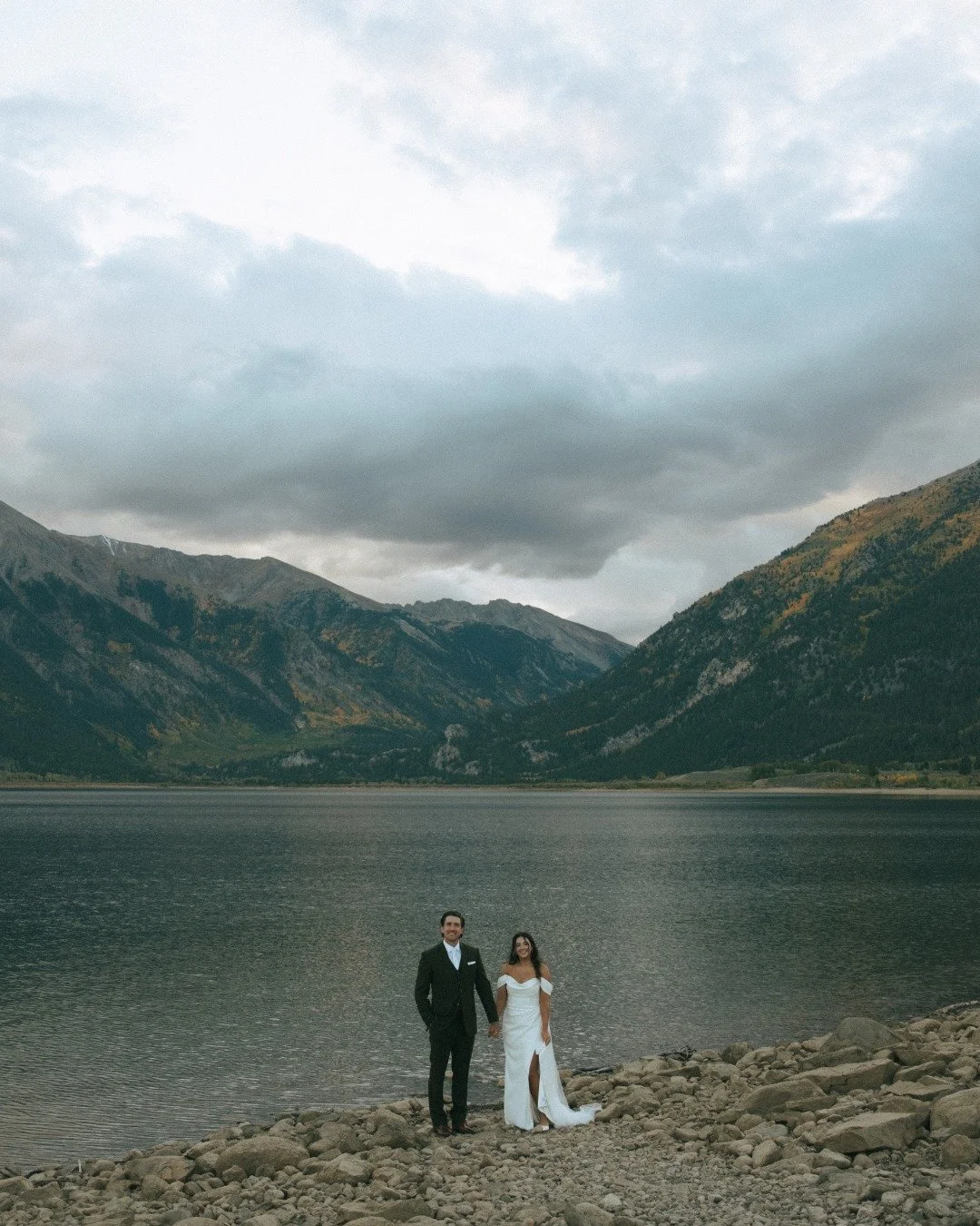 Ali and Andrew came all the way from our home state of MN to elope in the Colorado mountains with their immediate family only. And it say it was a picture perfect day would be a true understatement. 

From the slow morning getting ready at a local Ai