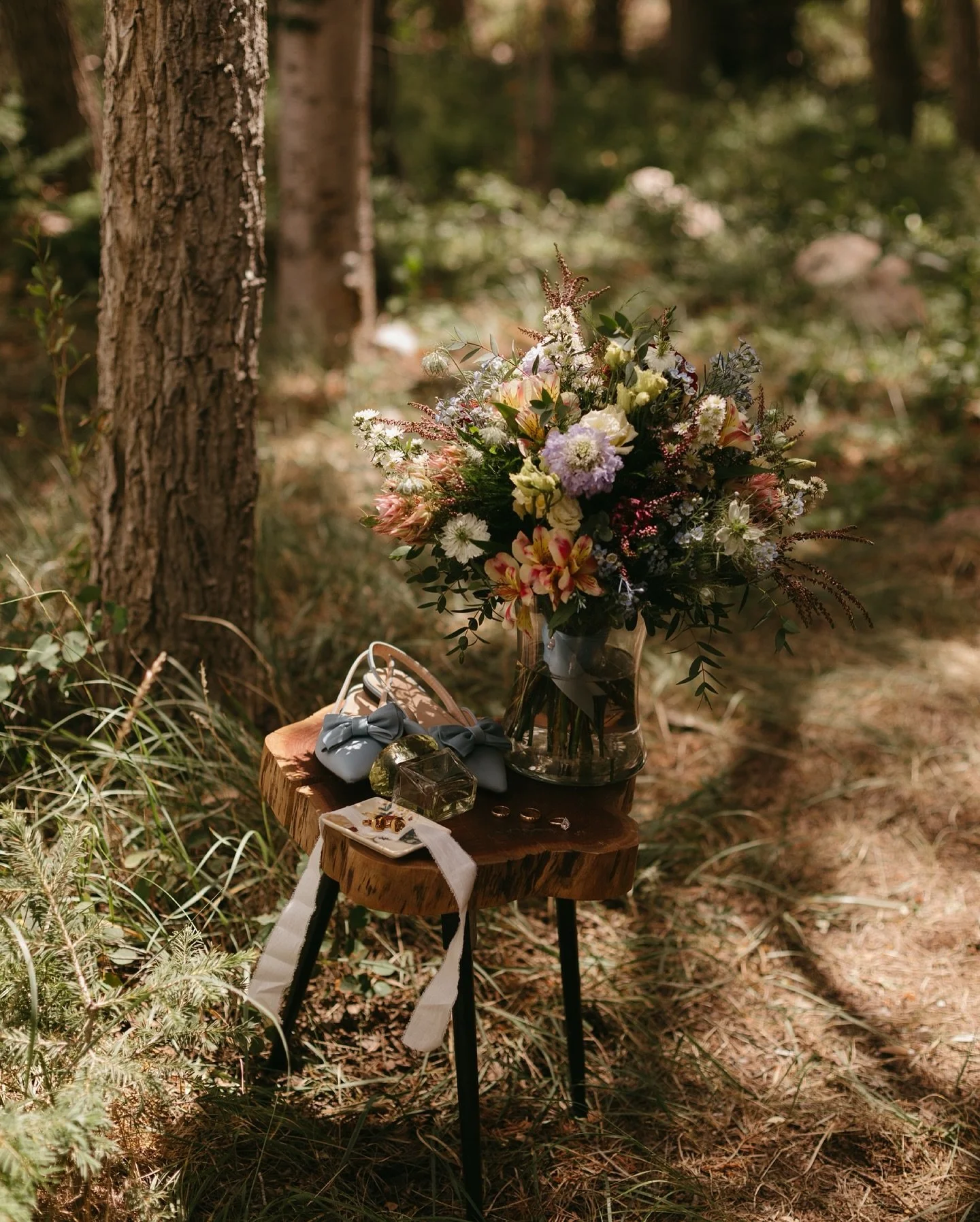 Thinking I don&rsquo;t share enough pics of moments on wedding days besides portraits of our cute little couples so here&rsquo;s my attempt at that (which is still mainly pics of @sambsteinberg and her boo @mitch_steiny because they are too cute not 