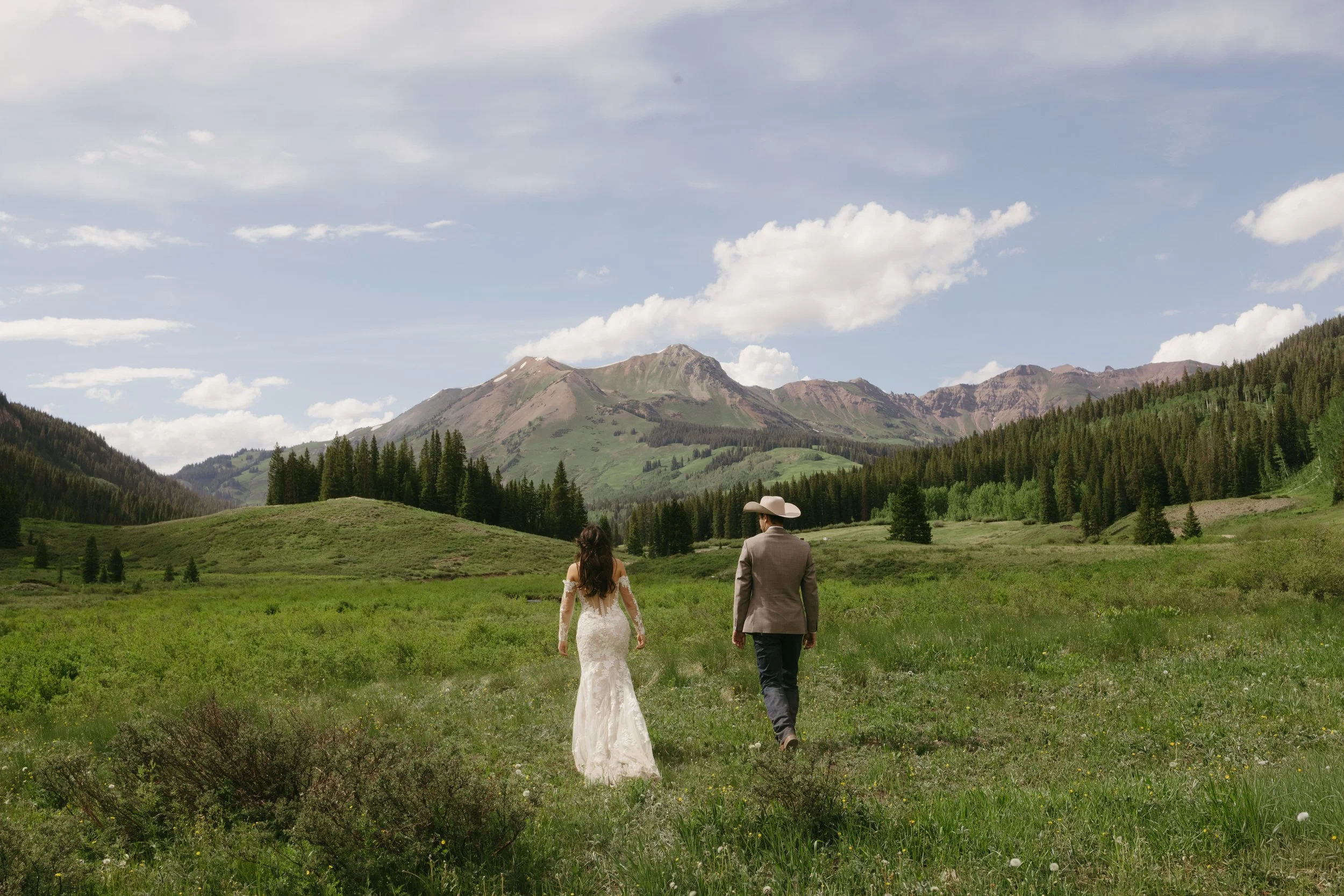 chrishelandjosh-crestedbutteelopementsneakpeeks-chuckandshilohphotoandfilm-83.jpg
