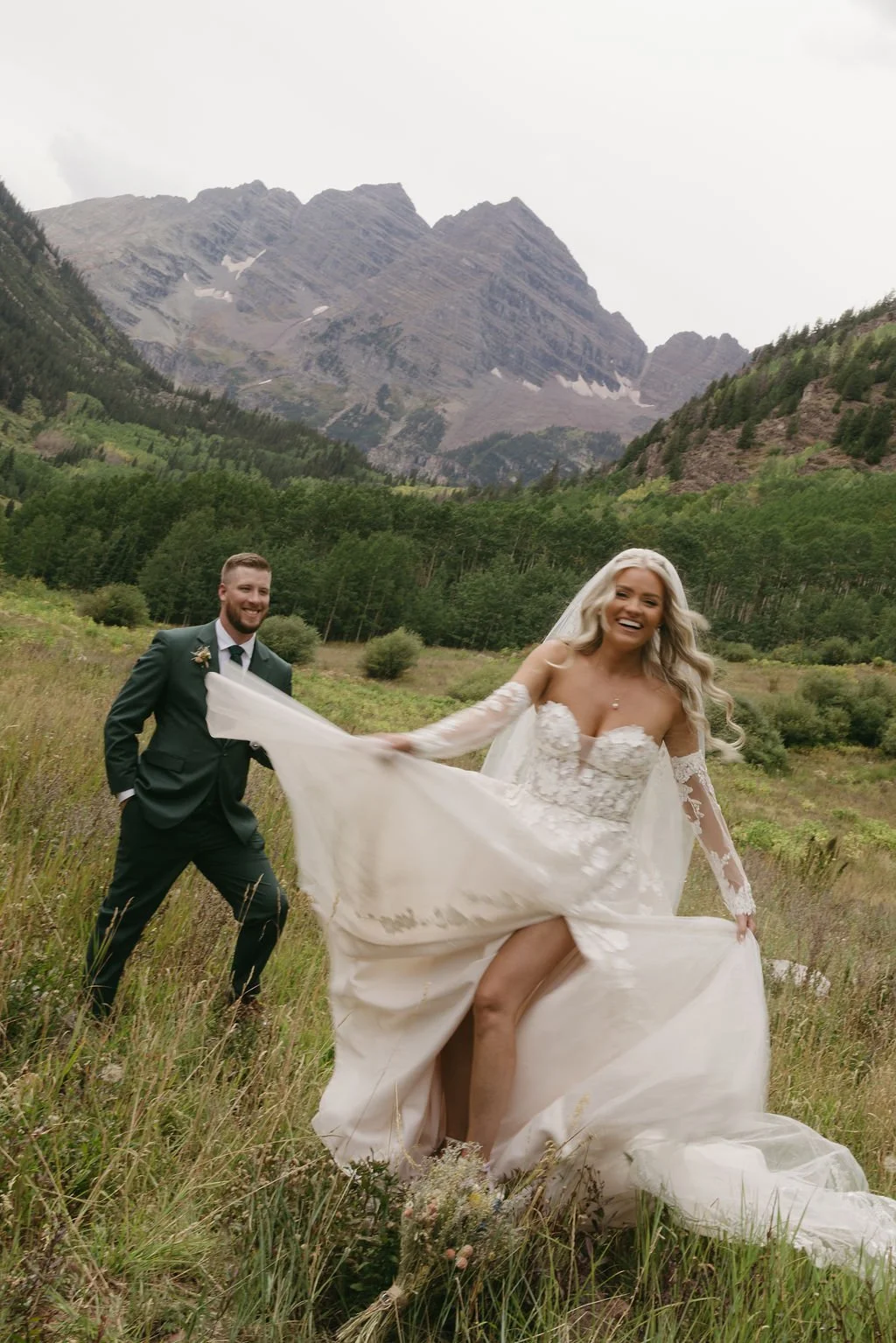 chuckandshilohphotoandfilm-alexieandcorey'swedding-maroonbellscolorado-71.jpg