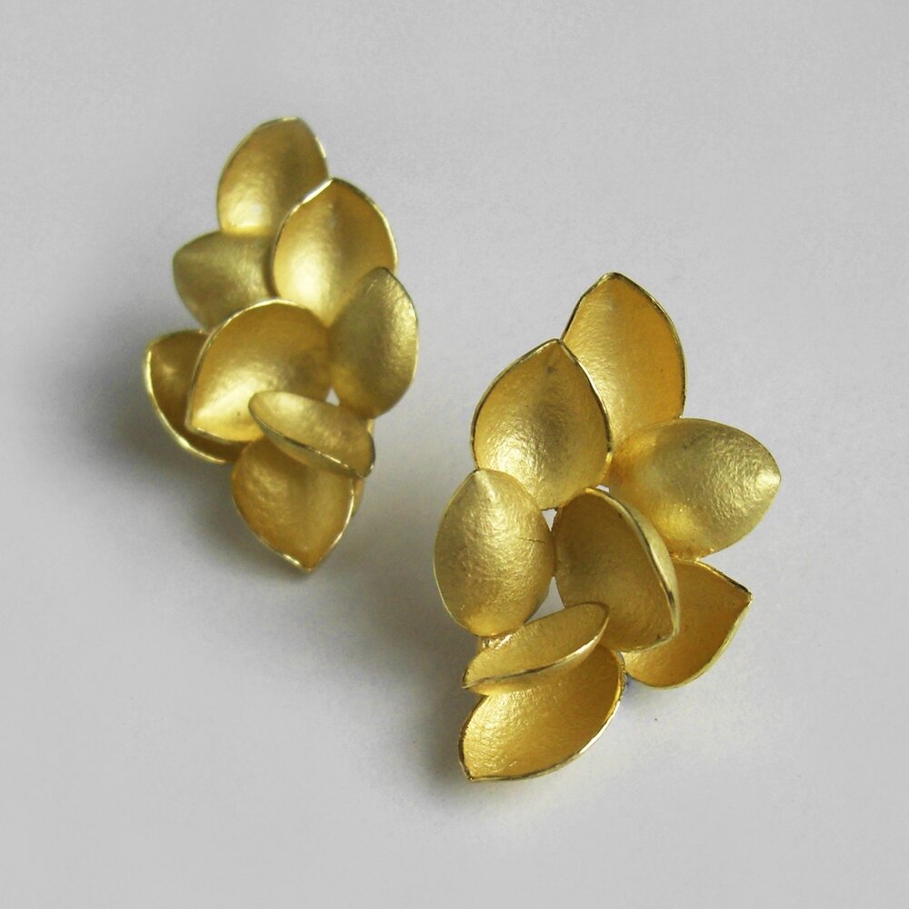 seedpod gold neclace — kayo saito jewellery