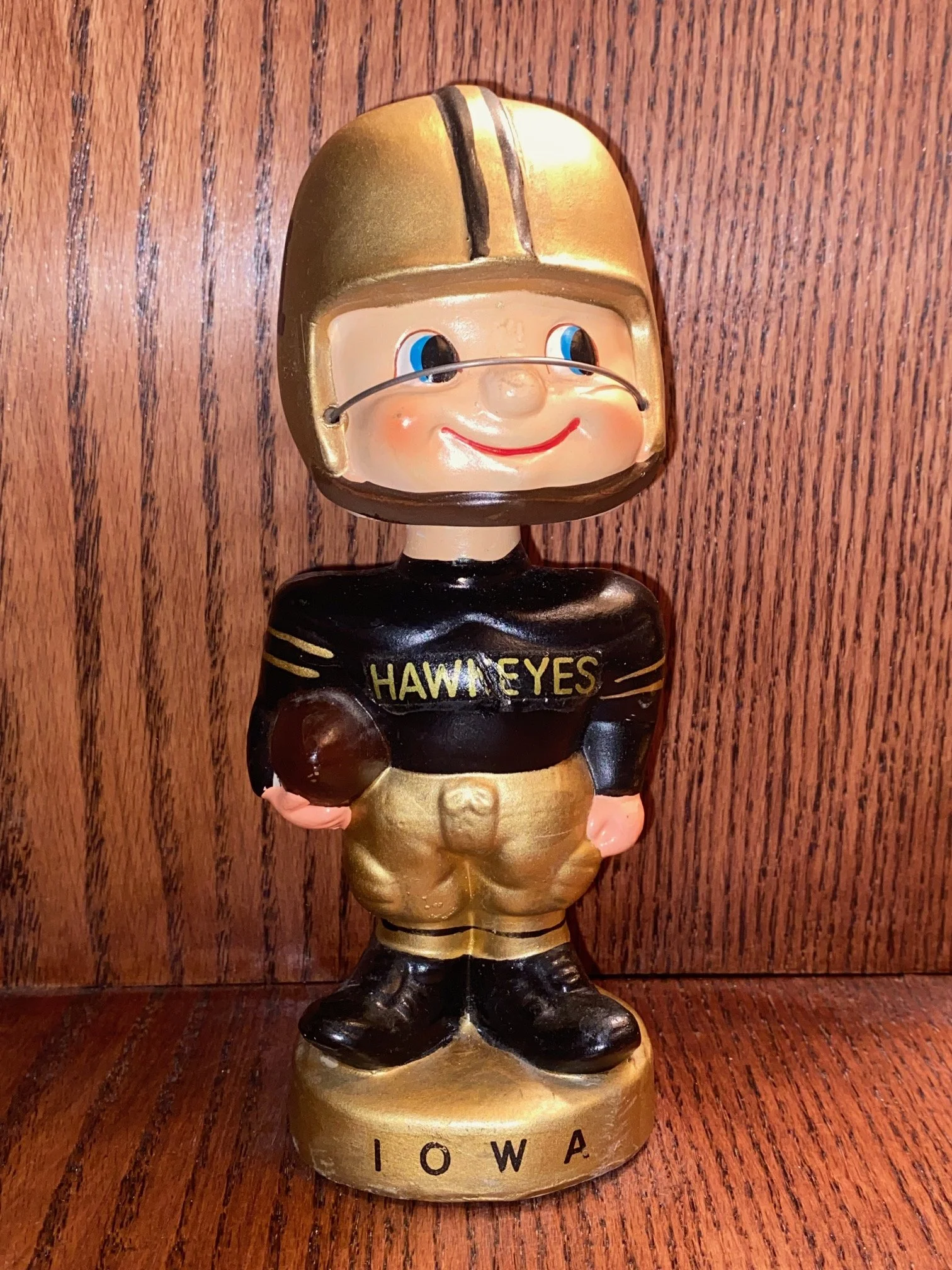 Iowa Hawkeyes Type 4 Nodder - Near Mint Minus