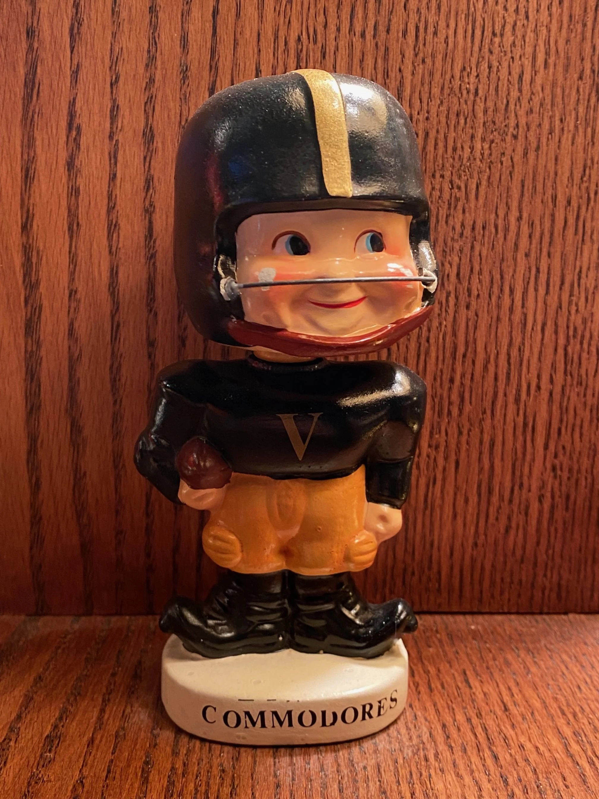 Vanderbilt Commodores Rare White Base - Near Mint