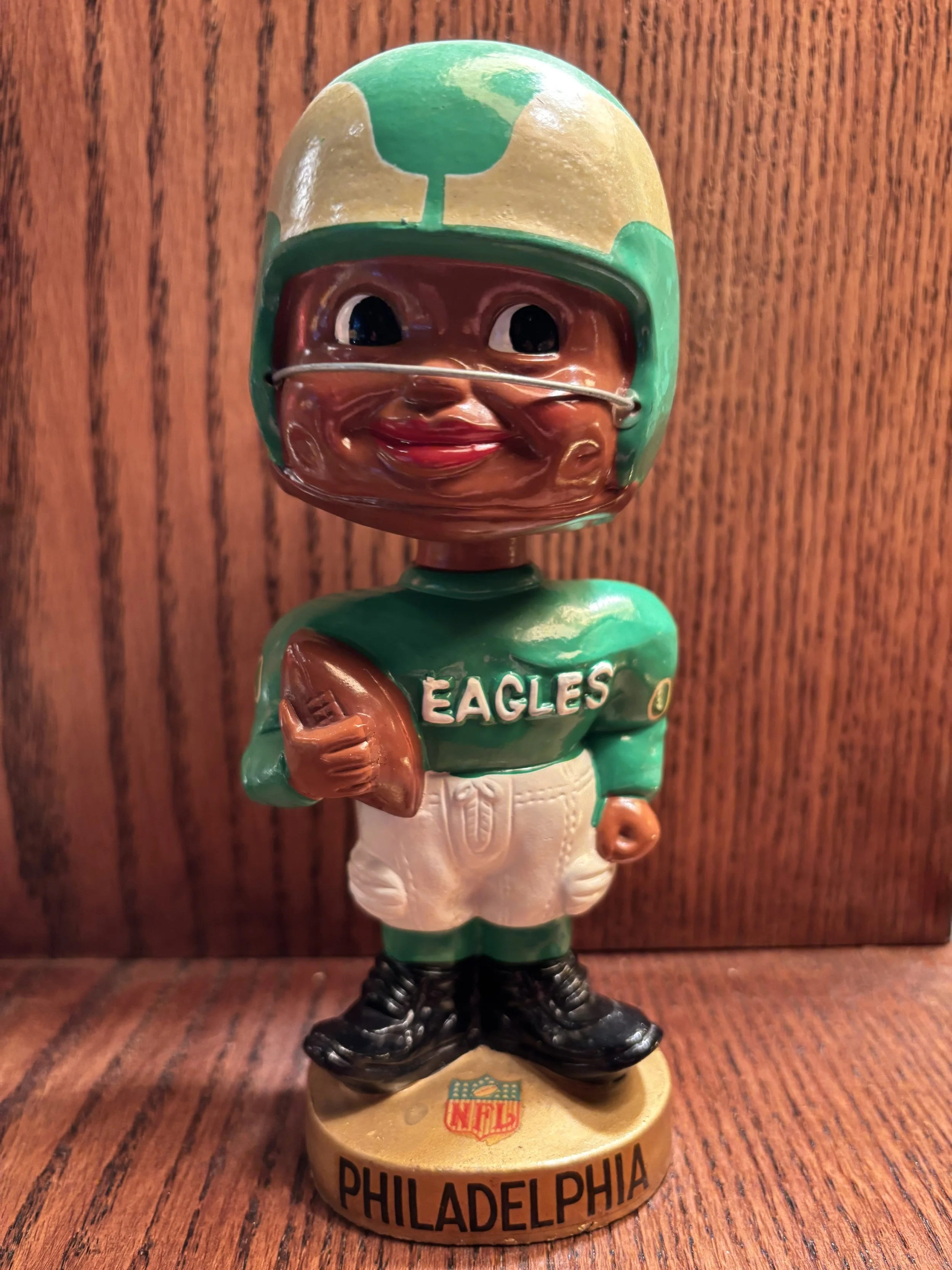 Philadelphia Eagles Black Player Toes Up Nodder 1962-64 - Gem Near Mint ...