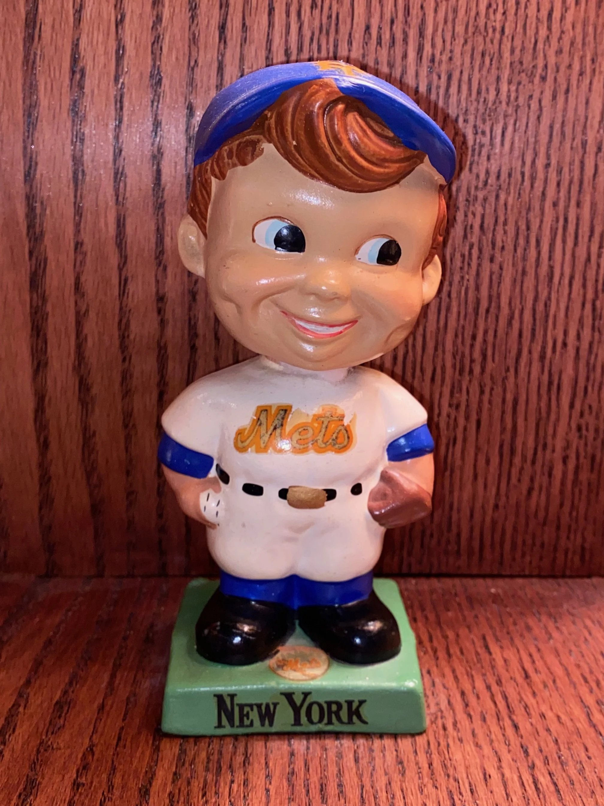 New York Mets Green Square Base - Near Mint Minus