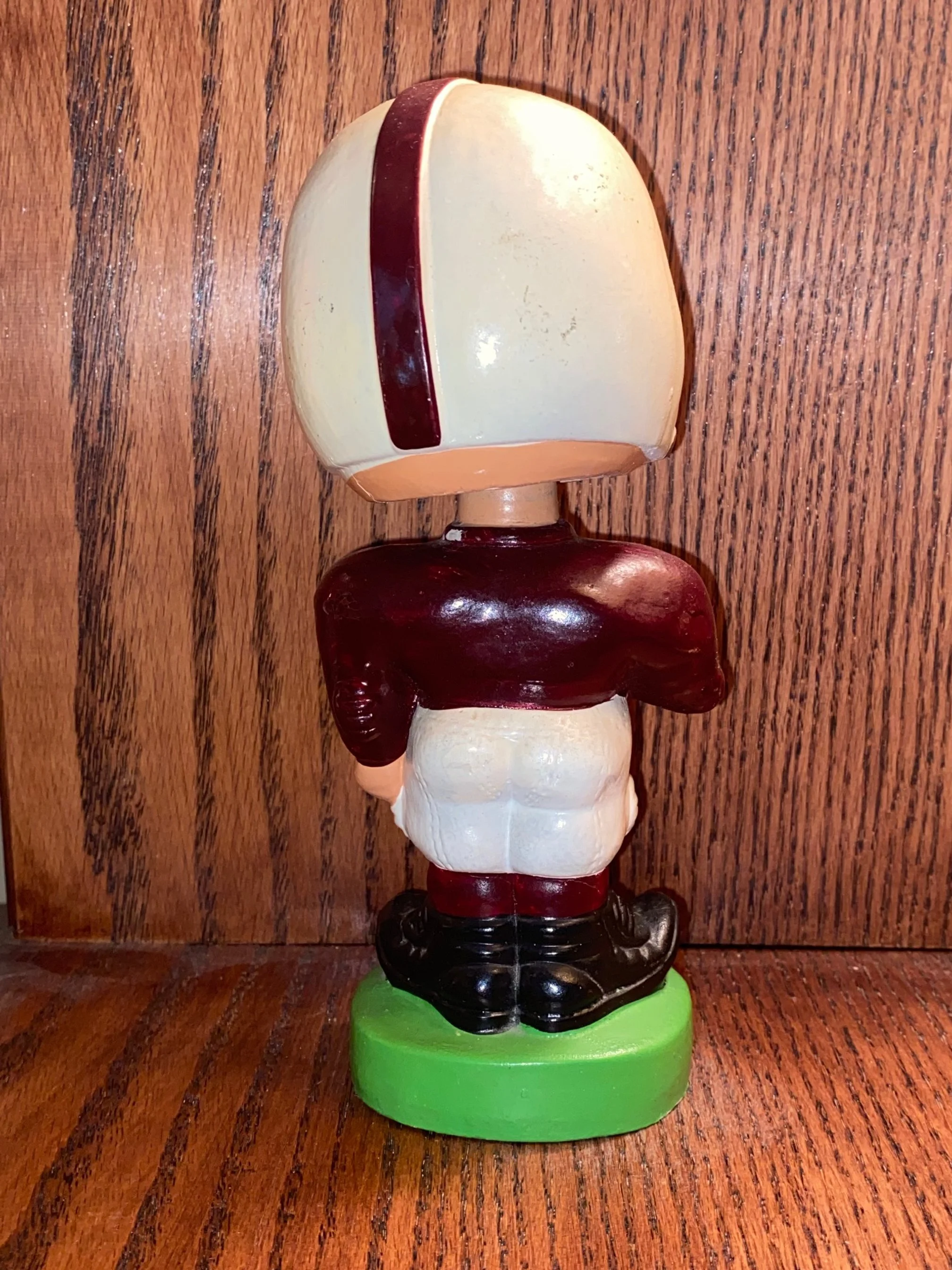 University of Massachusetts Vintage Nodder Holding Ball Vertically ...