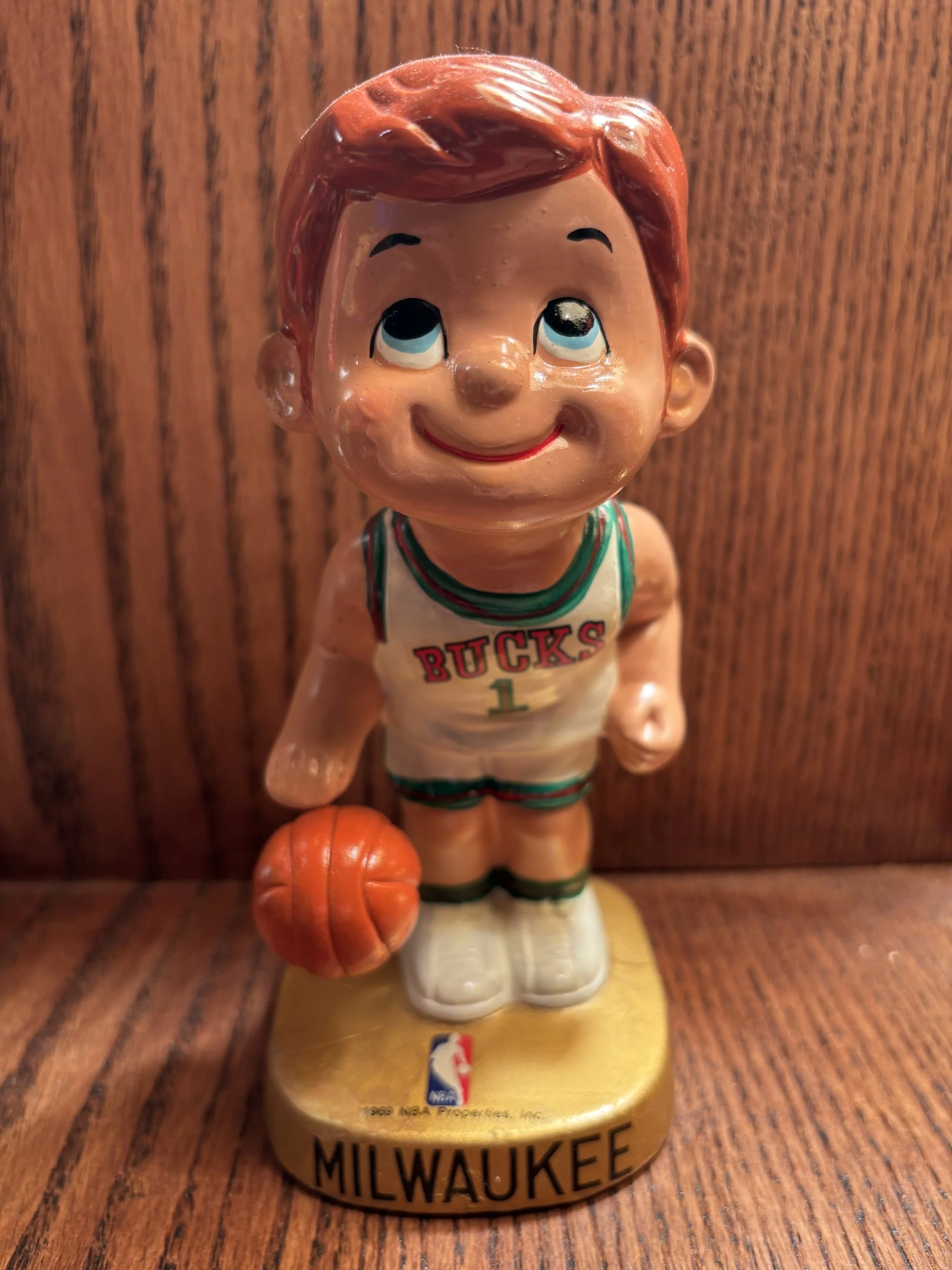 Milwaukee Bucks Lil Dribber  - Near Mint