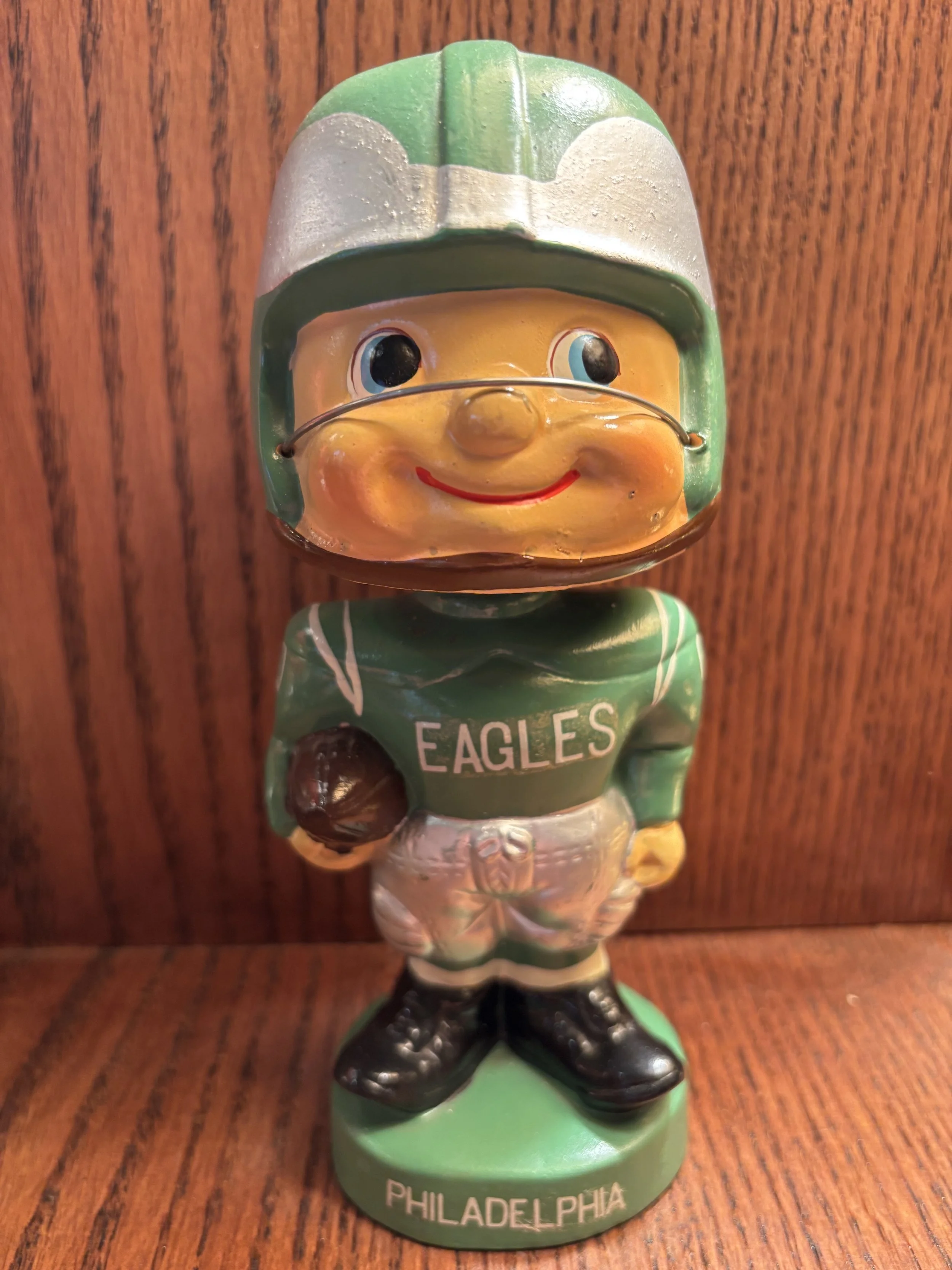Philadelphia Eagles Type 4 Vintage Nodder 1961-68 - Gem Near Mint Plus