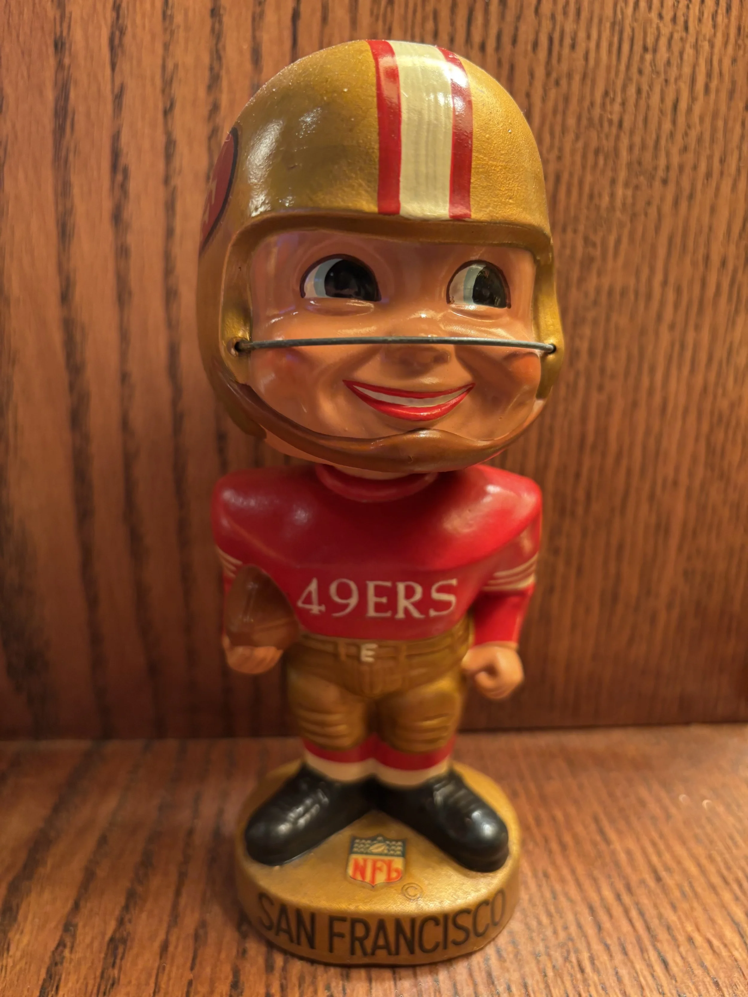 San Francisco 49ers 1965 Series Nodder - Near Mint Plus