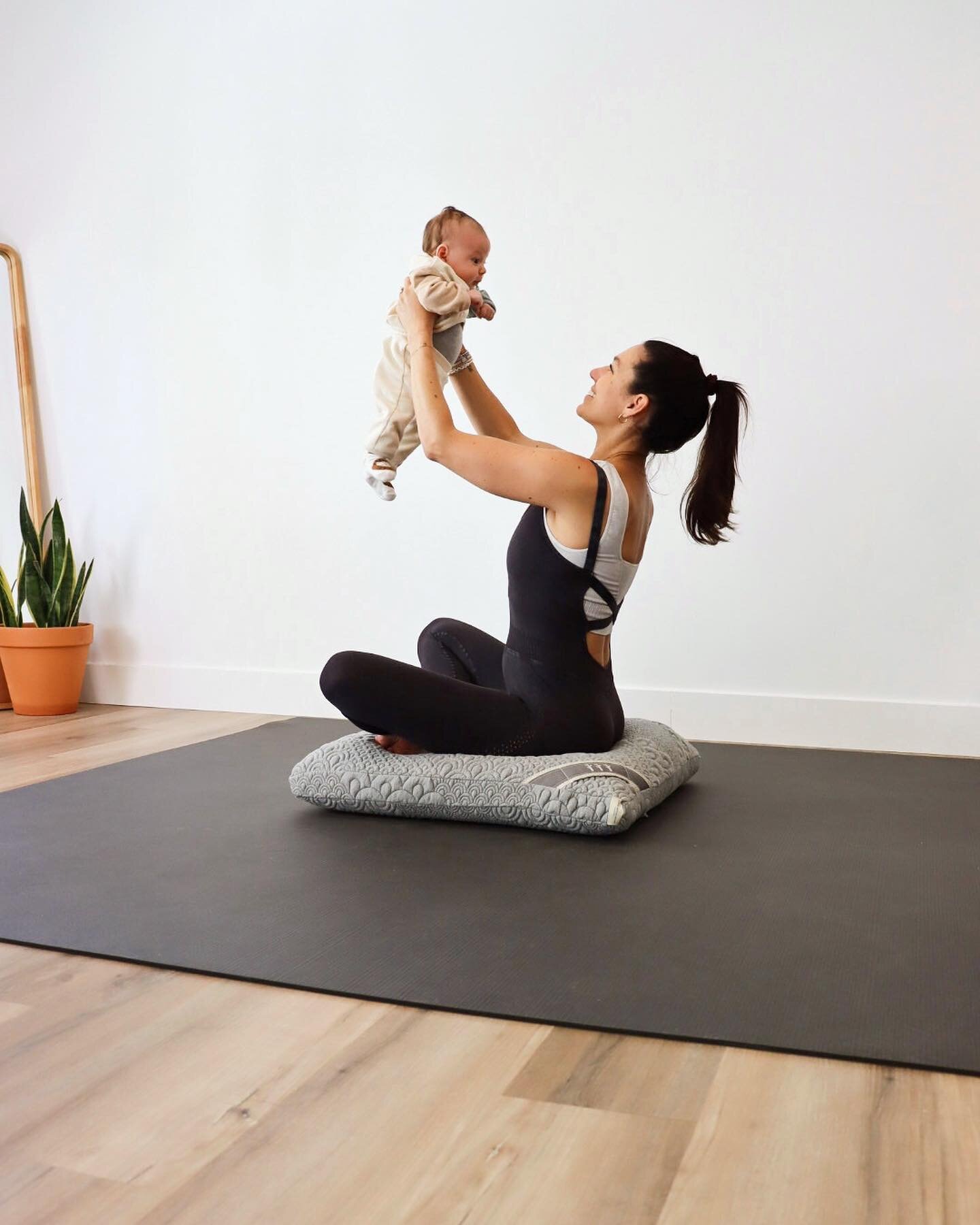 Restorative postpartum practice 👉🏼

bb kisses
Seated meditation
Supported child&rsquo;s pose
Supported supine twist
Supported legs up the wall

I&rsquo;ve been practicing with my @brentwoodhome Crystal Cove Bolsters and Cushions for over a year now