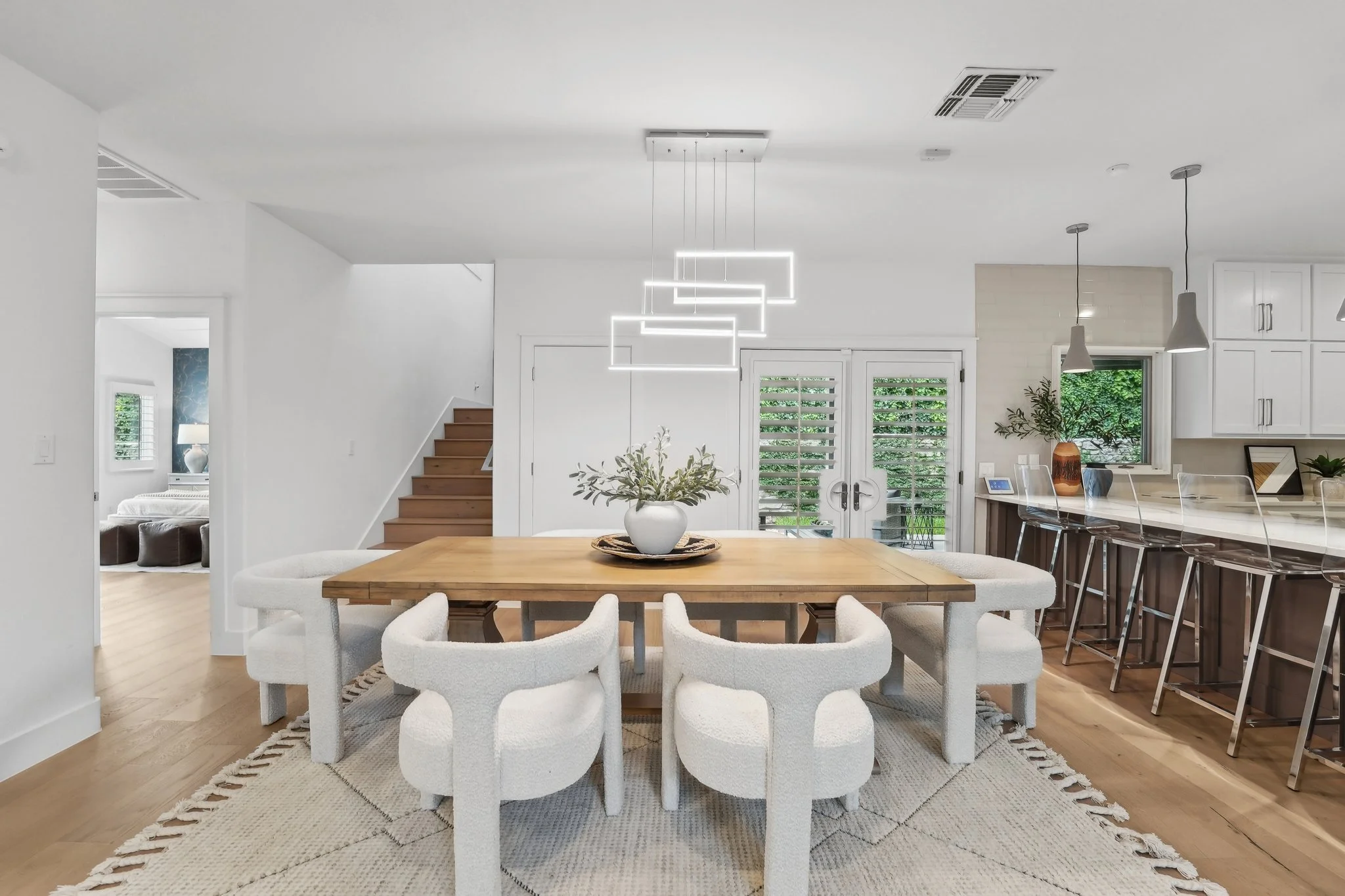 10-web-or-mls-W 12th St-0406-016.jpg