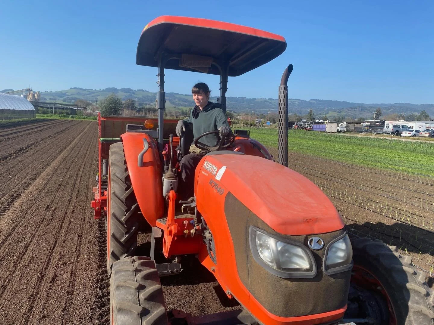 Planting onions 🧅 before the rain 🌧️ returns over at Paul&rsquo;s Produce. It&rsquo;s been an unusually mild and dry winter and farmers are making the most of it during a time that is usually slower for many farms. There is so much adaptability and