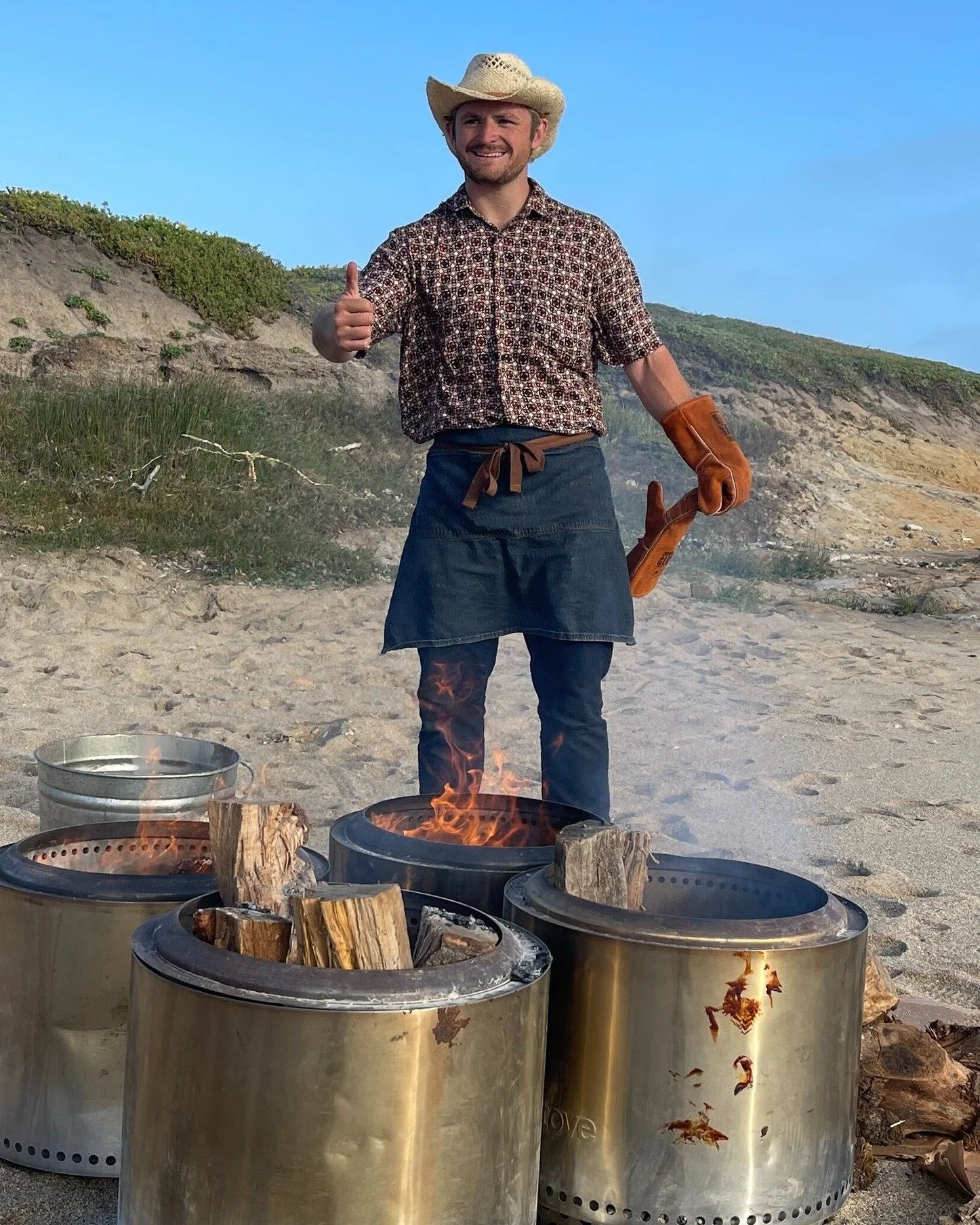 🎉 We're thrilled to welcome Ryan to the FEED team in our Sales Department! He will be focused on working with the restaurants we supply throughout the greater Bay Area. We love working with restaurants, so reach out to us if you're interested in lea